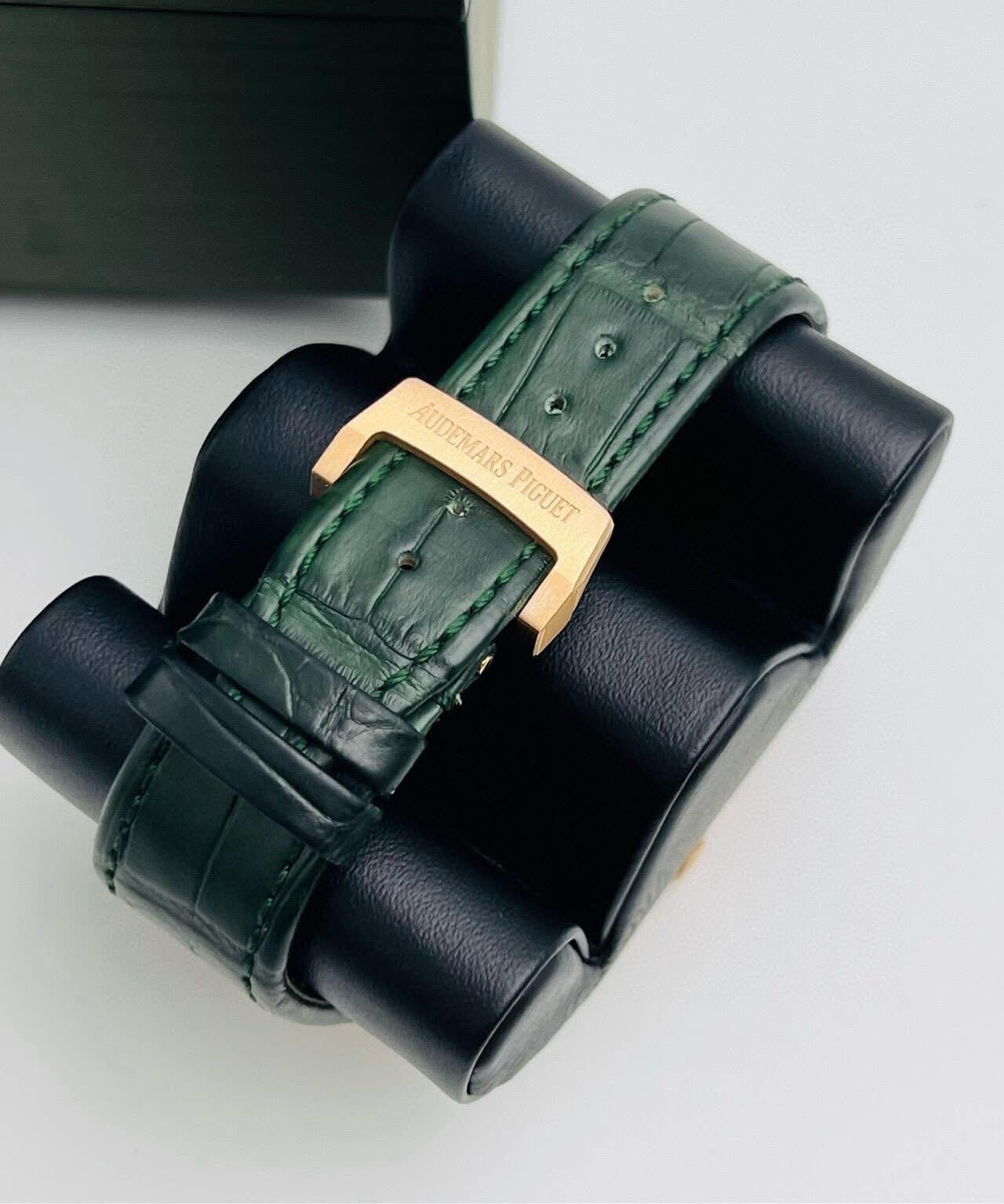 Đồng Hồ Audemars Piguet Royal Oak 26240OR Green Strap Leather