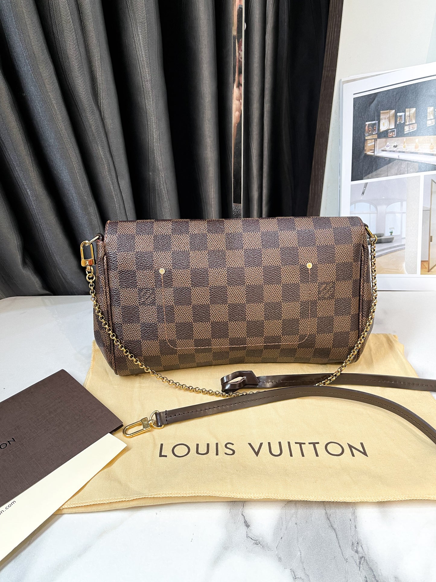 LV FVR Damier MM