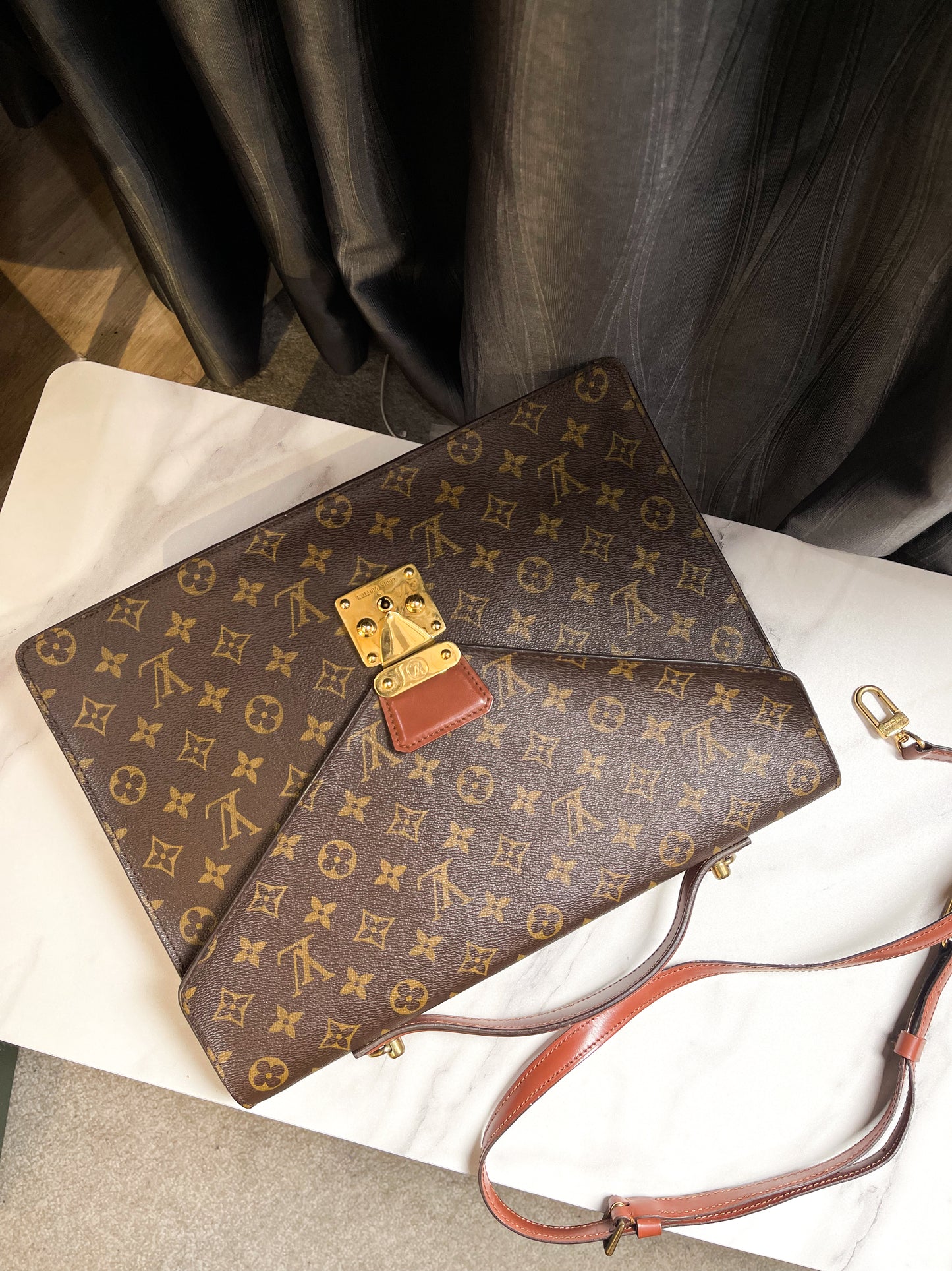 Cặp LV Mono Vintage