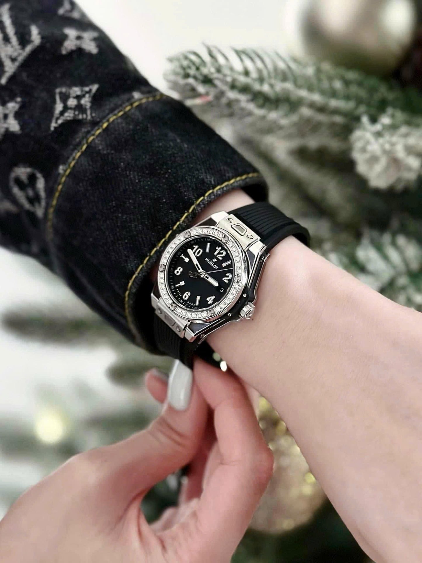 Đồng Hồ Hublot Big Bang One Click Black Diamonds 33mm