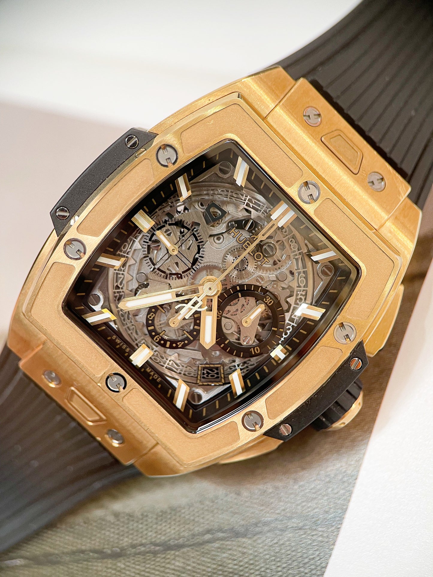 Đồng Hồ Hublot Spirit Of Bigbang Yellow Gold 42mm