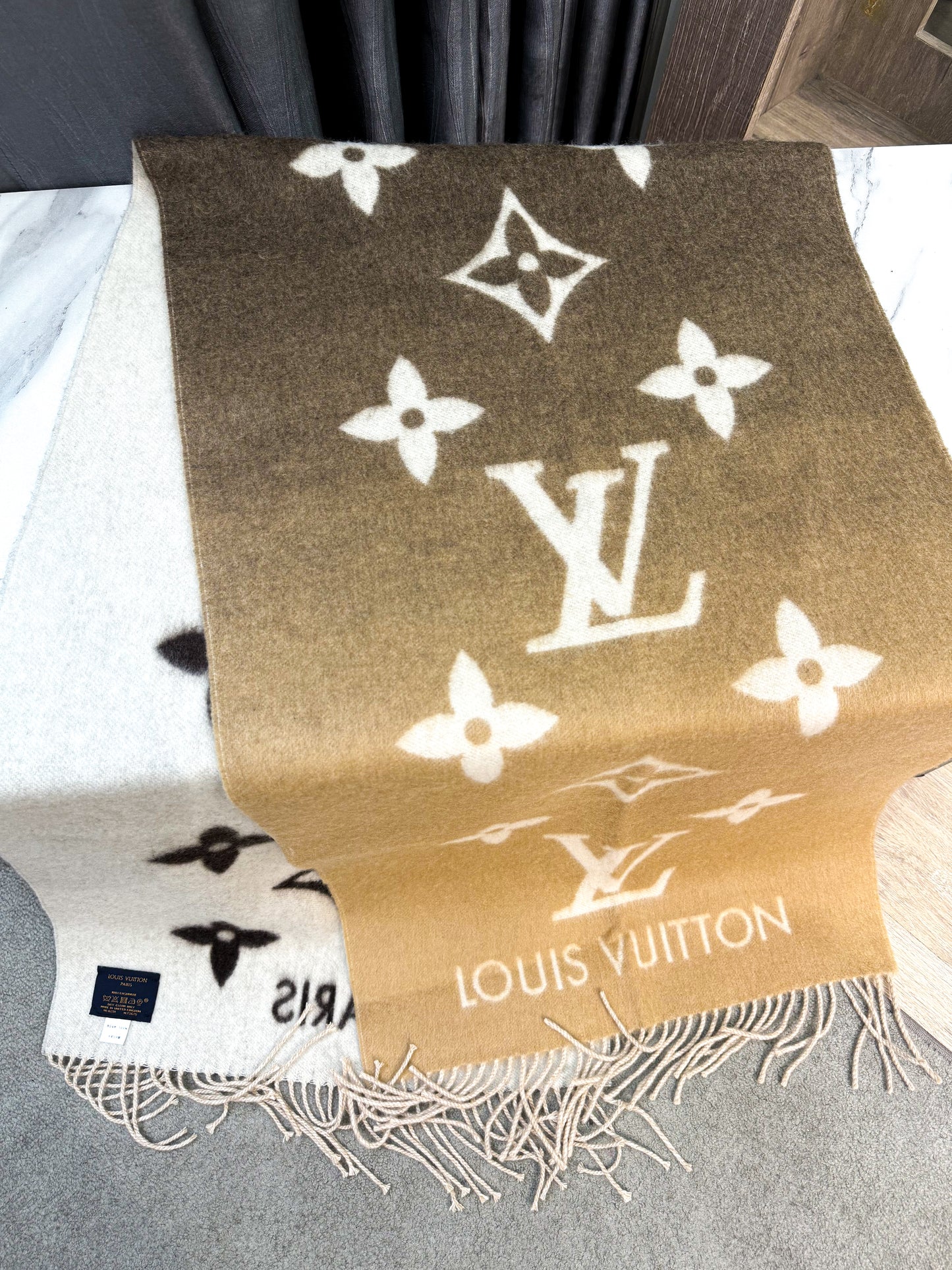 Khăn LV Cashmere Omber KH159