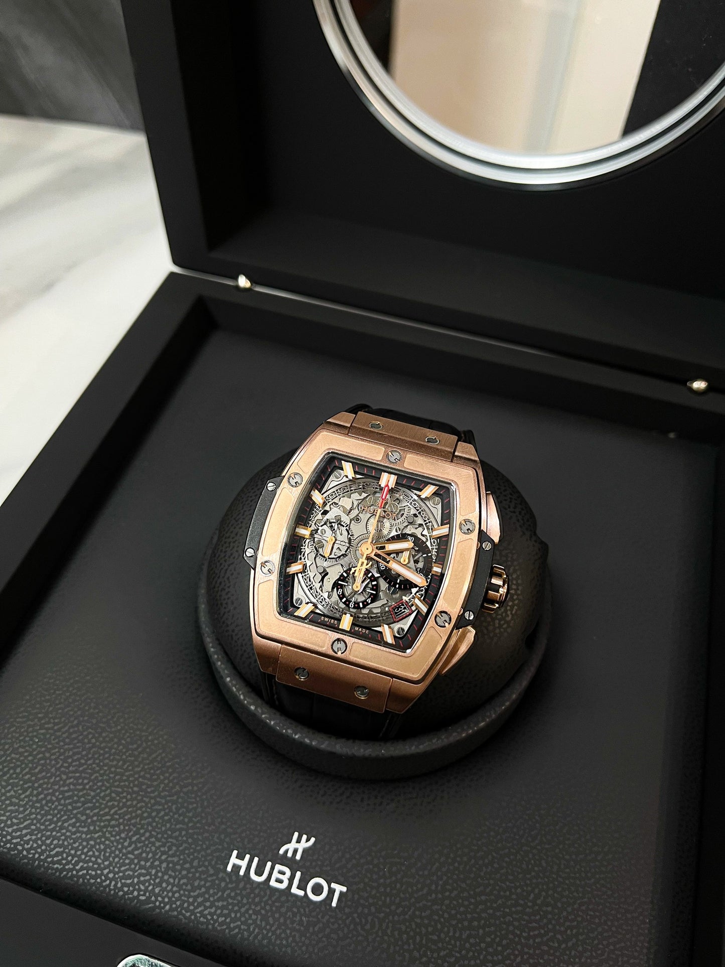 Đồng Hồ Hublot Spirit Of Bigbang King Gold 42