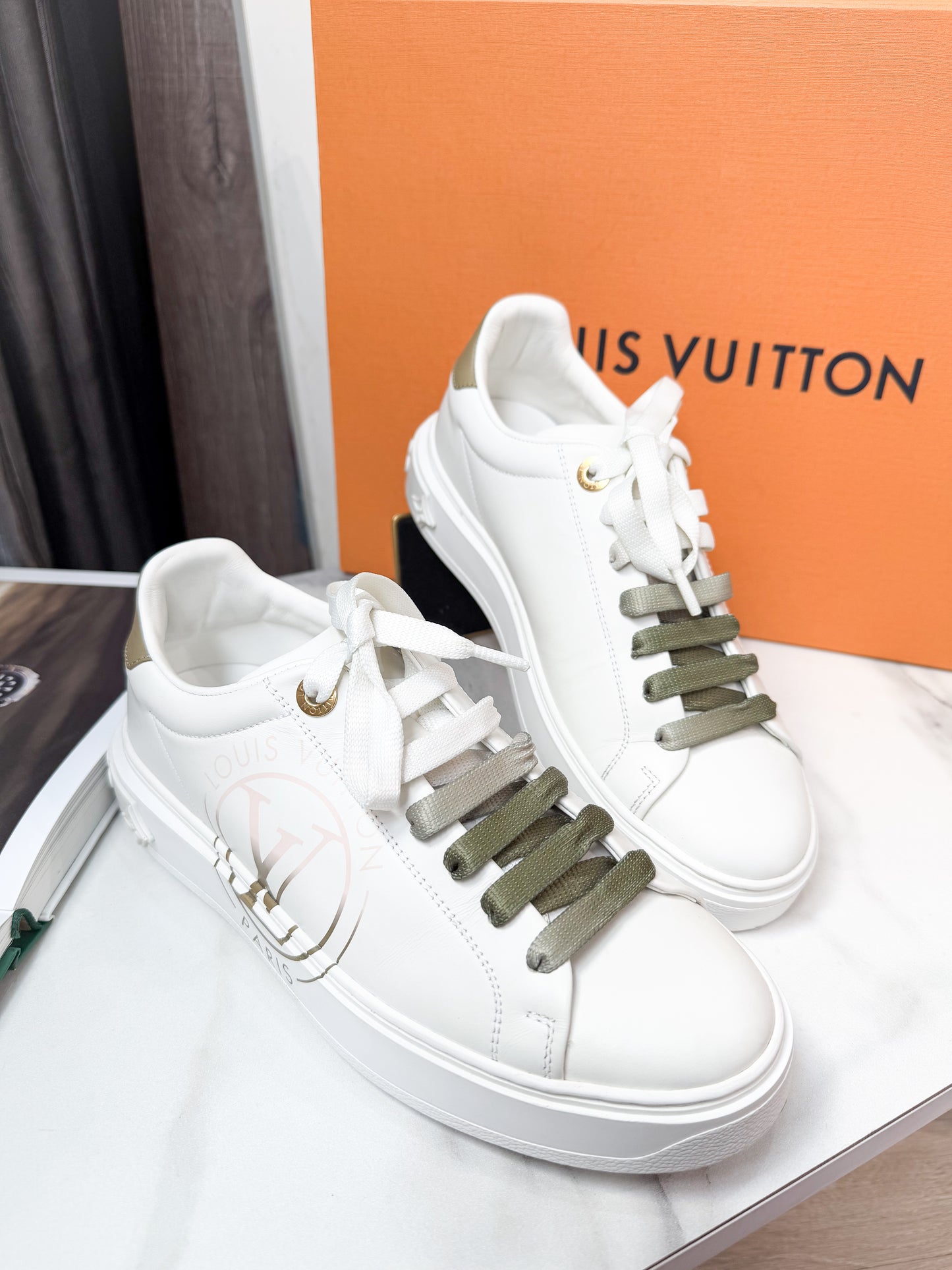 Giày LV Trắng Size 36.5