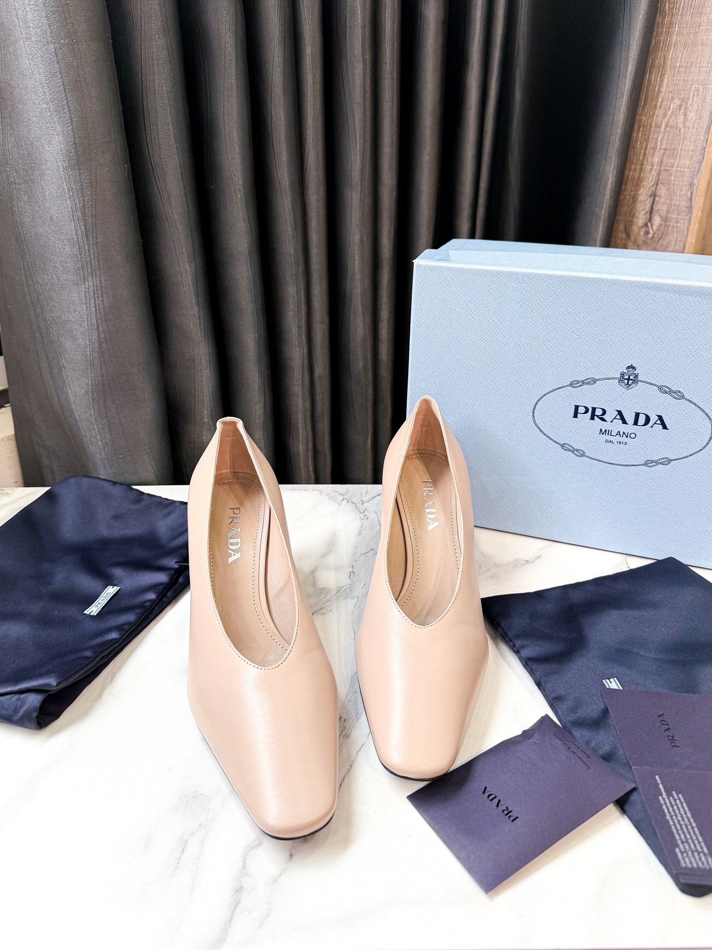 Giày Prada Nude New