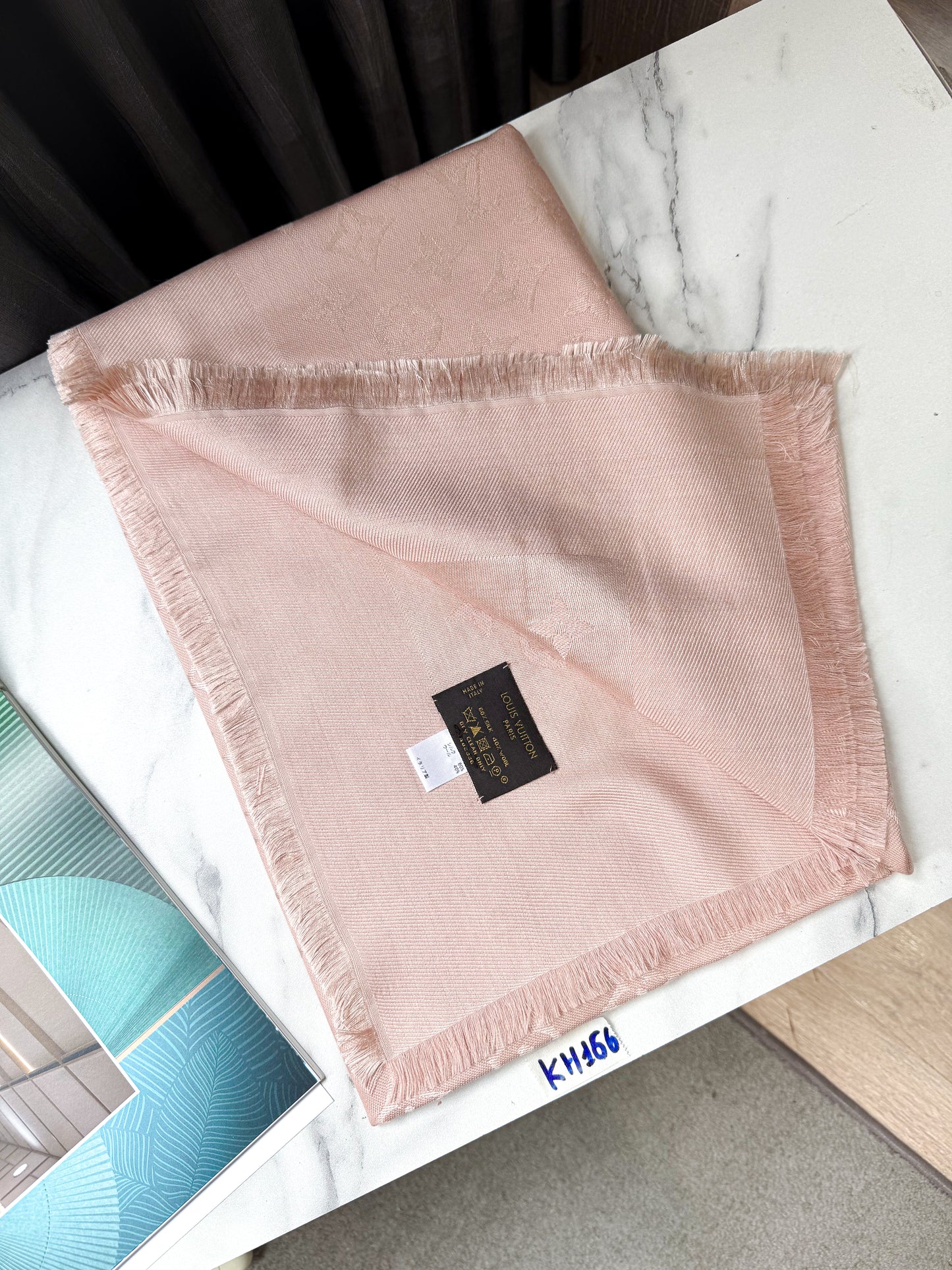 Khăn LV Tone Pink KH166