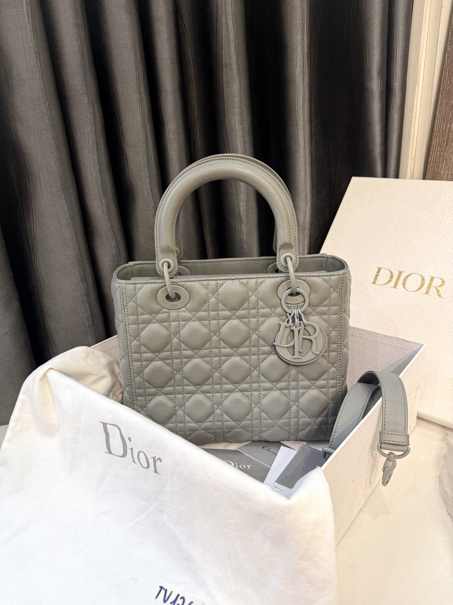 A A Dior Lady M Grey TV126