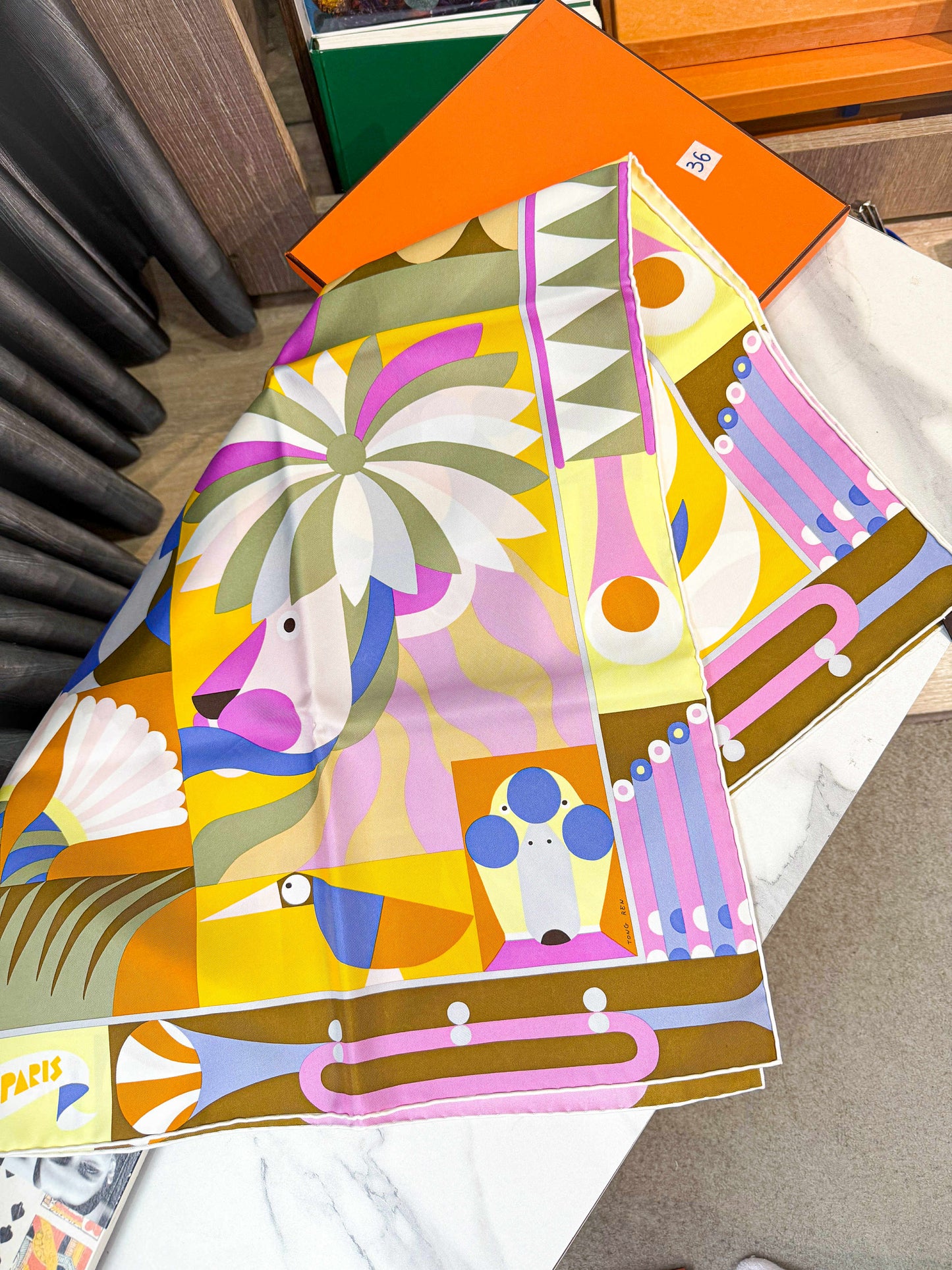 Khăn Lụa Hermes New Khổ 90x90 HN36 4/11