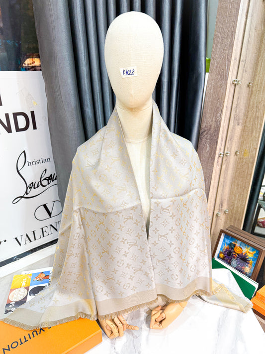 Khăn LV Ánh Kim Ghi Vàng KH23 4/11