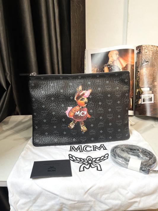 Pouch MCM