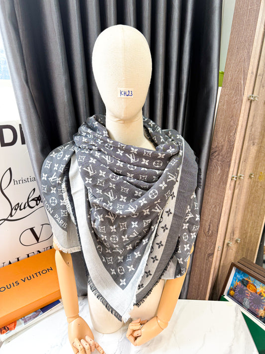 Khăn LV Denim Ghi Đen Ghi KH23 6/11