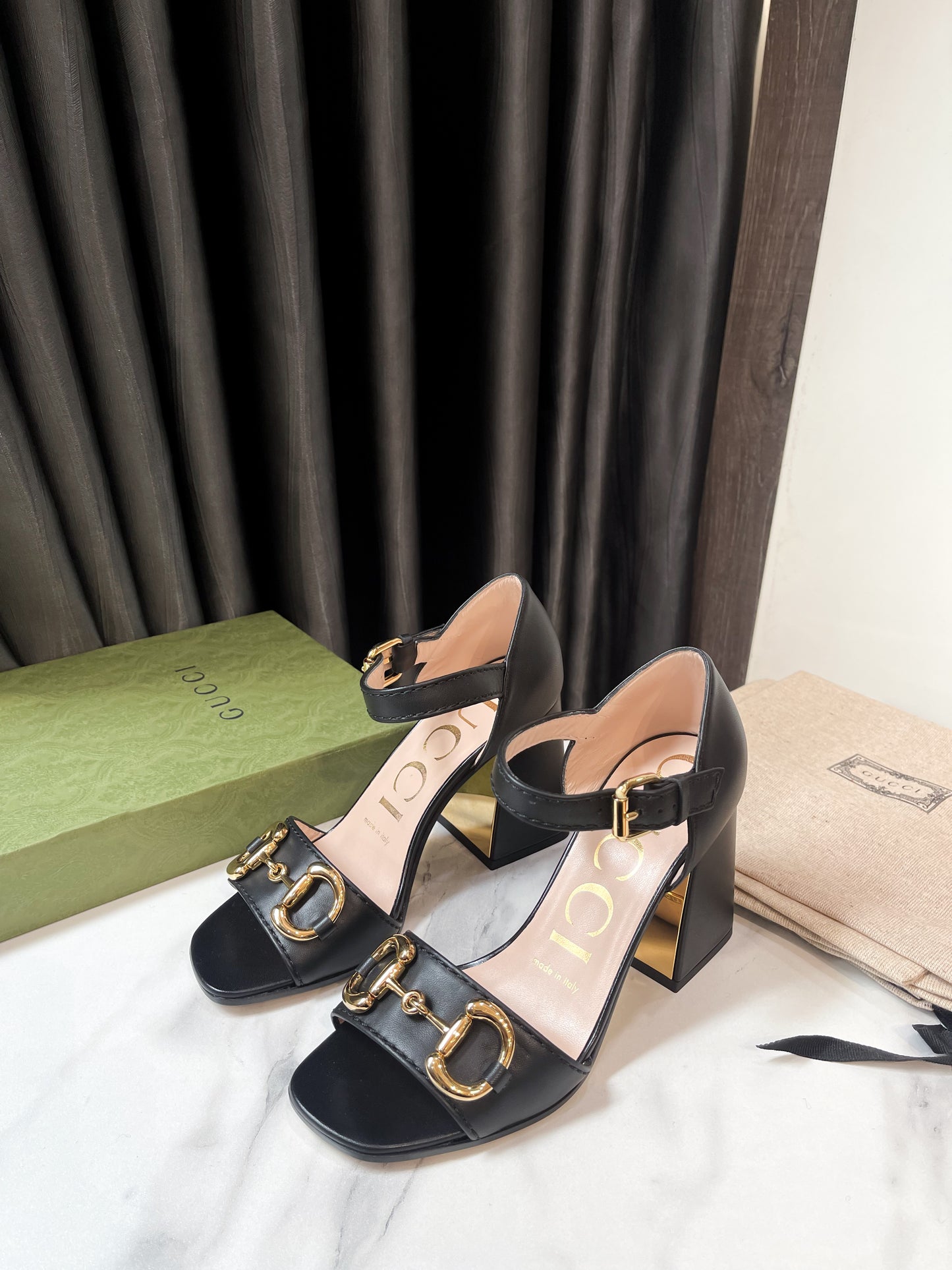 Sandal Gucci Size 35 New