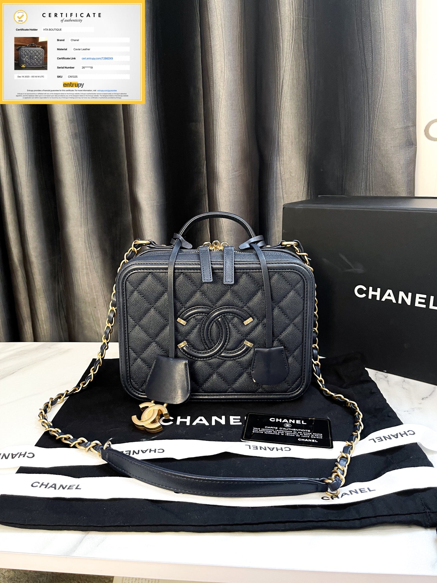 Chanel Vanity M Xanh Than