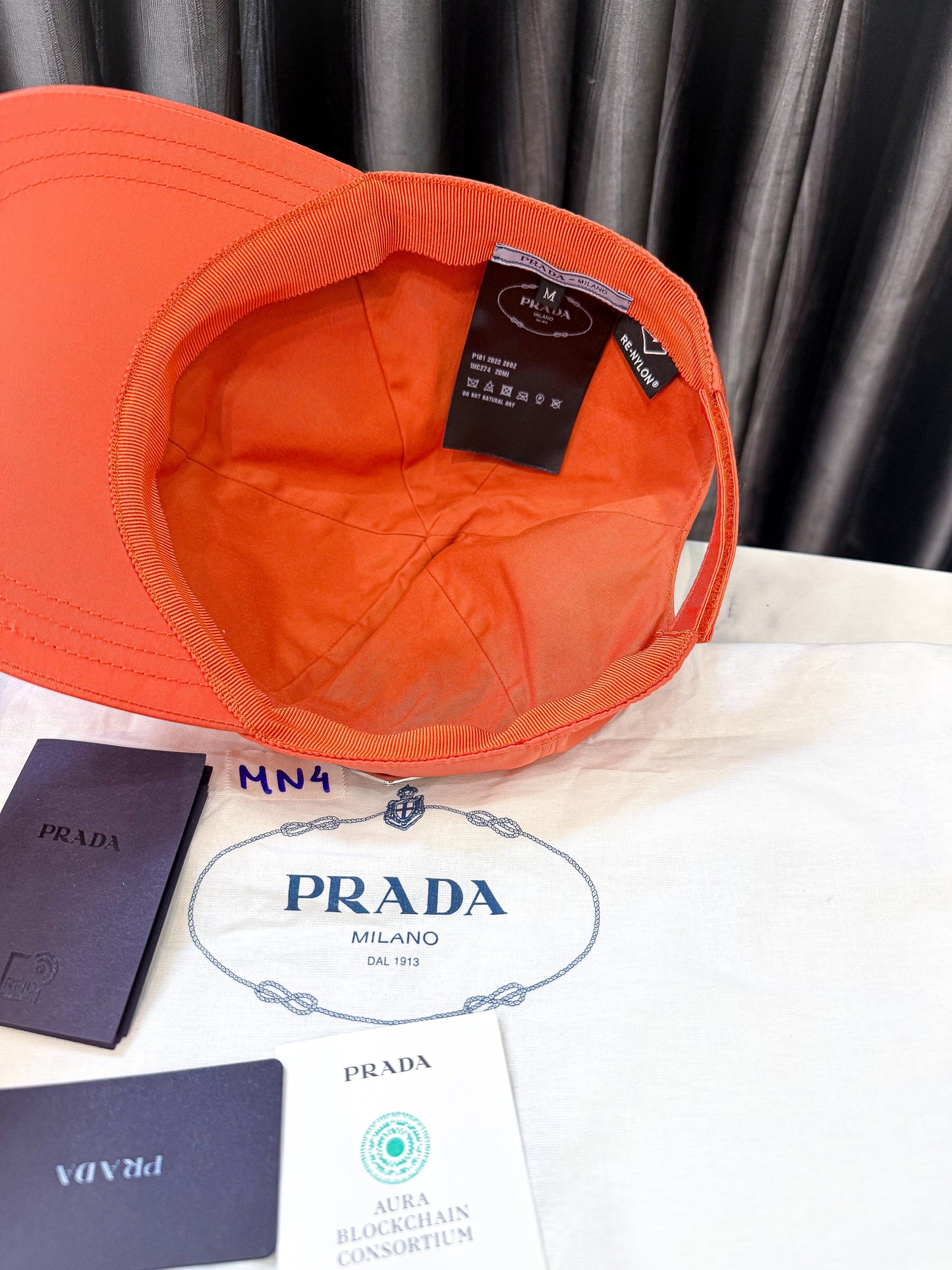 Mũ Prada Cam New MN04