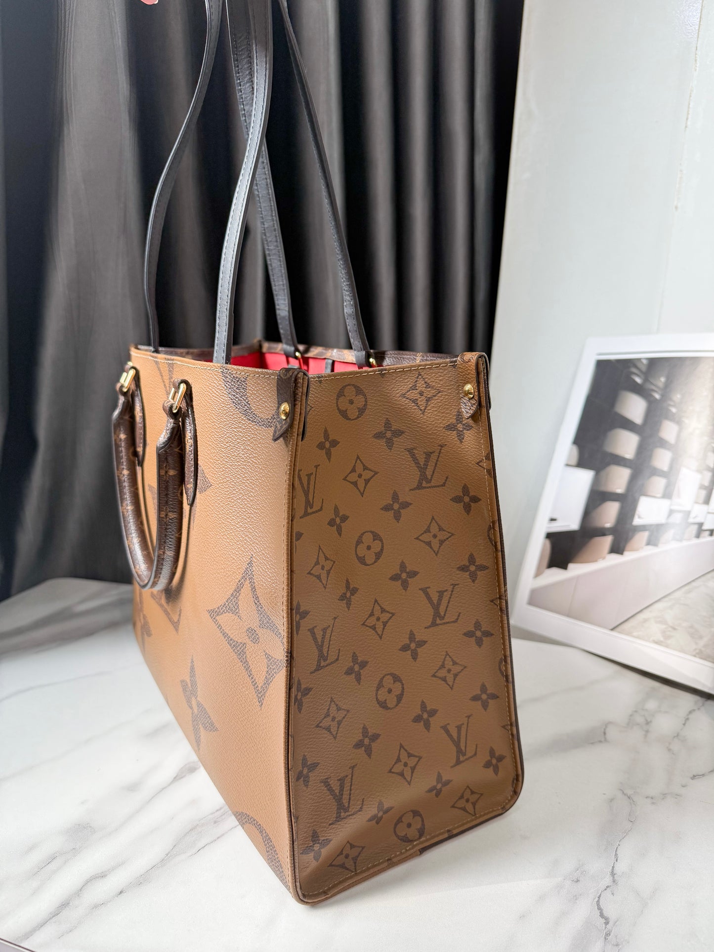 A LV On The Go MM