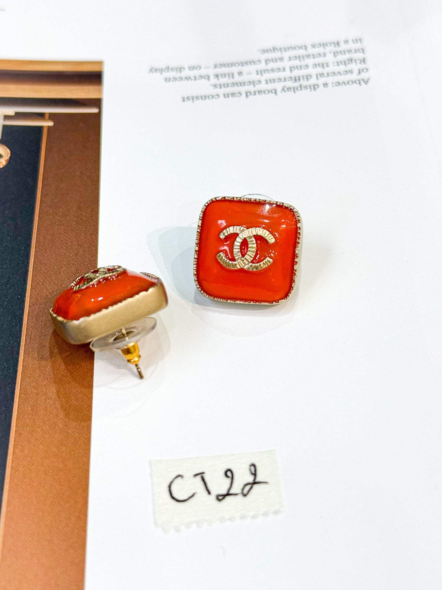 Khuyên Tai Chanel Cam CT22