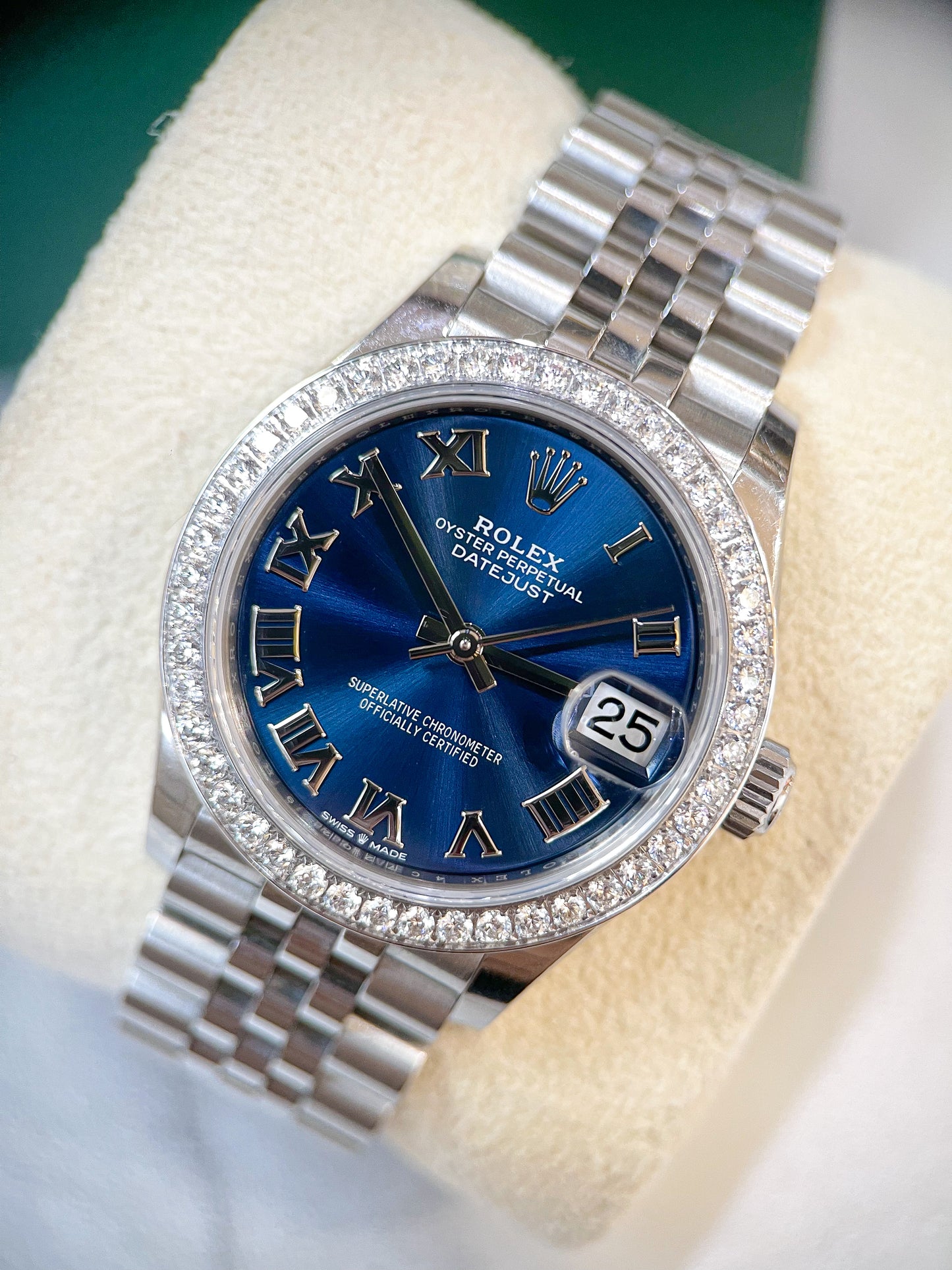 Rolex 31 Mặt Xanh, Niềng Kim Cương Custom