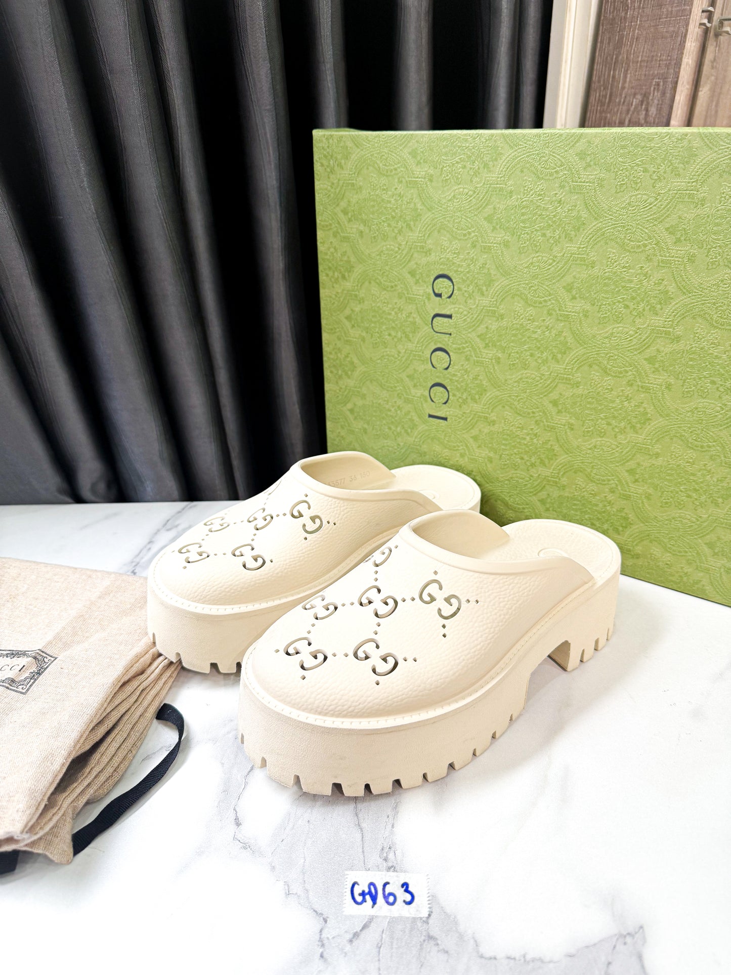 Dép Gucci Trắng Hot Size 37 GD63