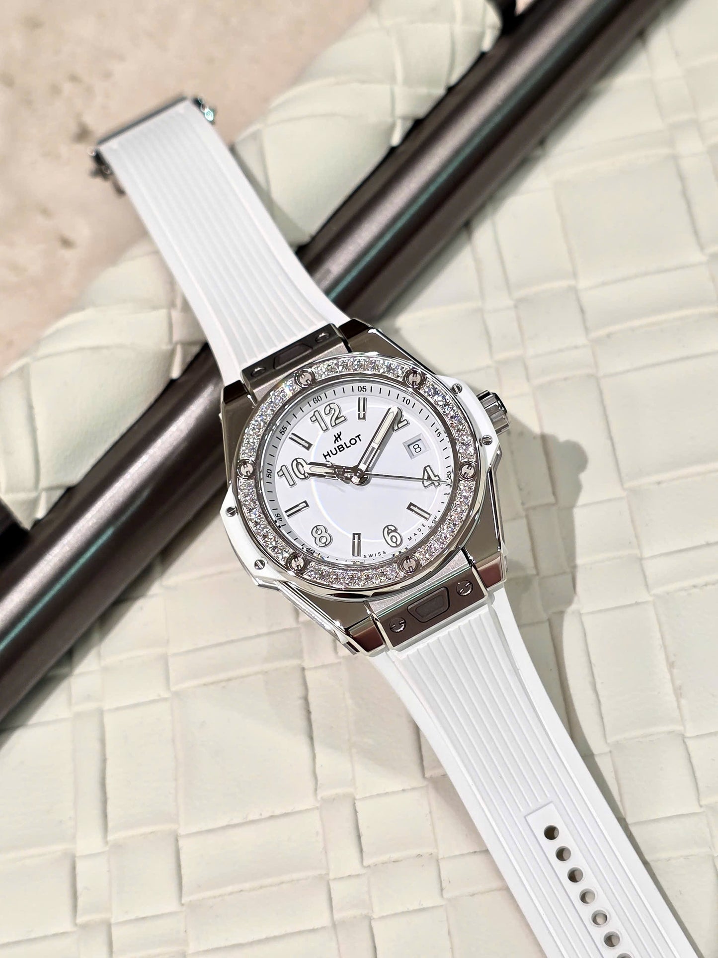 Đồng Hồ Hublot Big Bang One Click White Diamonds 33mm