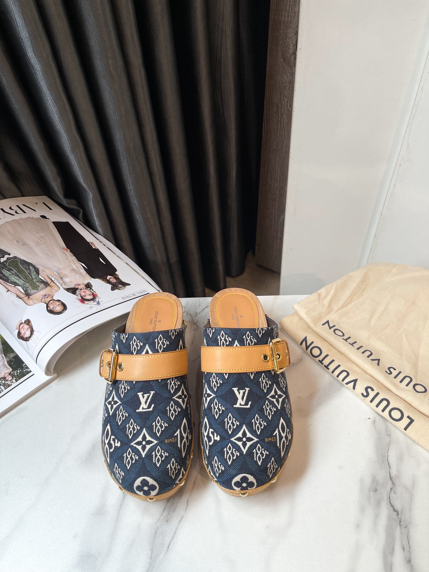 Sục LV Denim Size 37