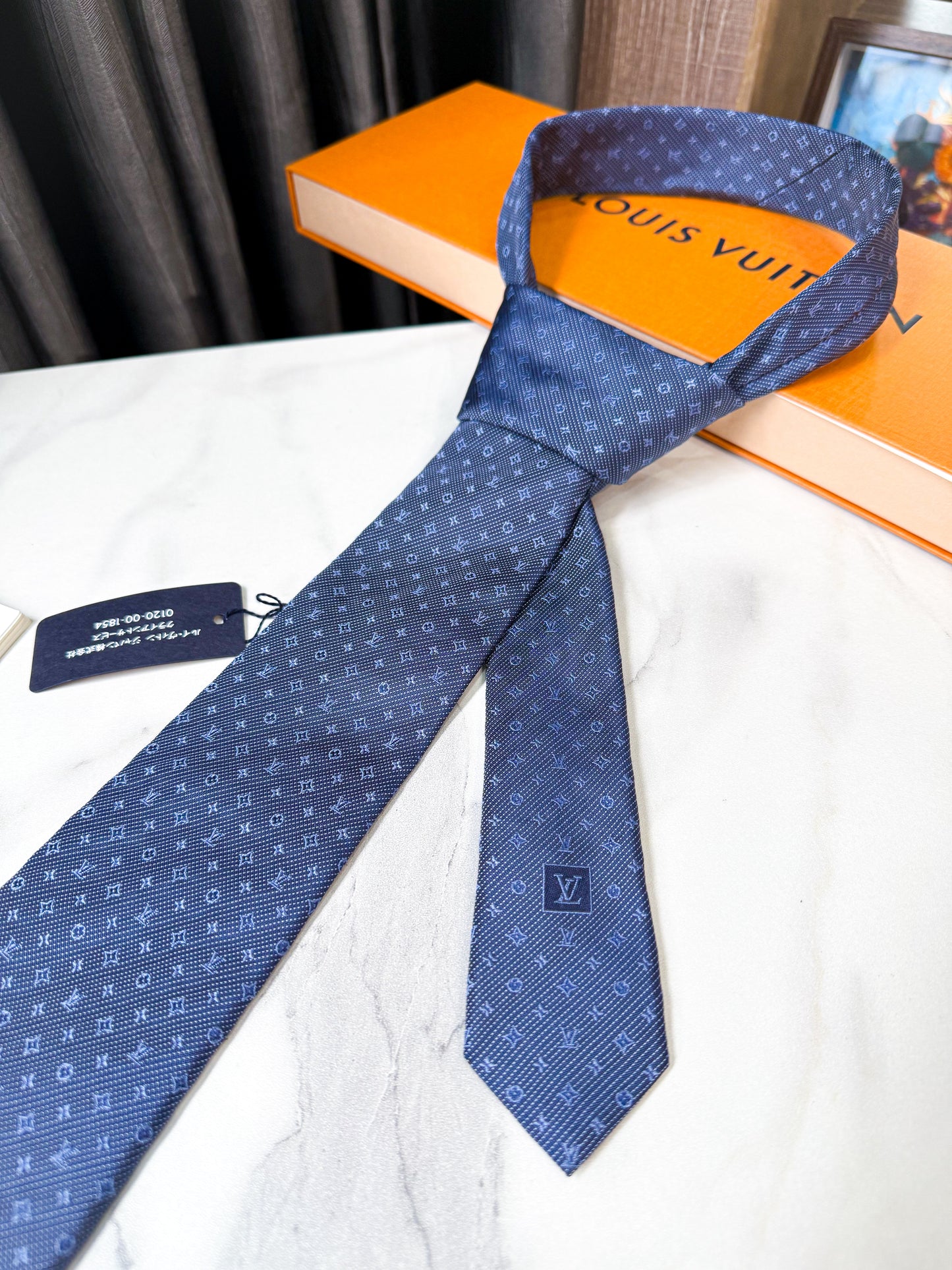 Cà Vạt LV New CV62