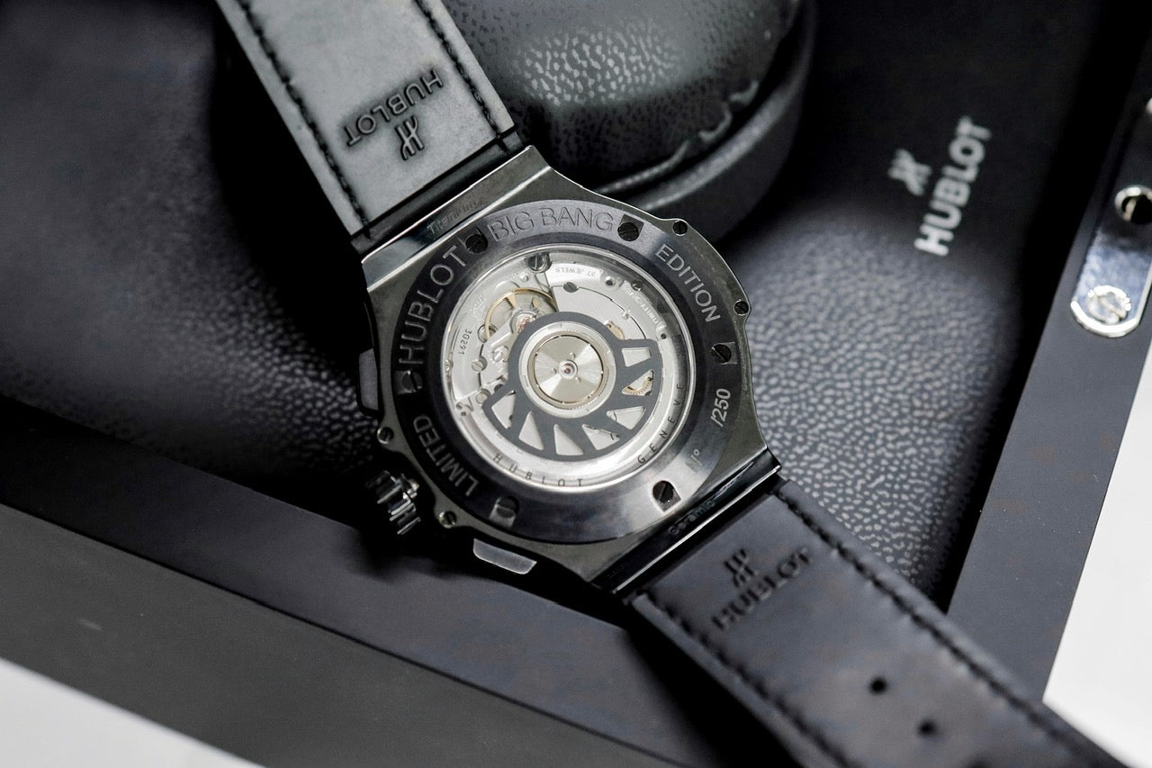 Đồng Hồ Hublot Bigbang 41mm Ceramic Jeans Black limited 250pcs