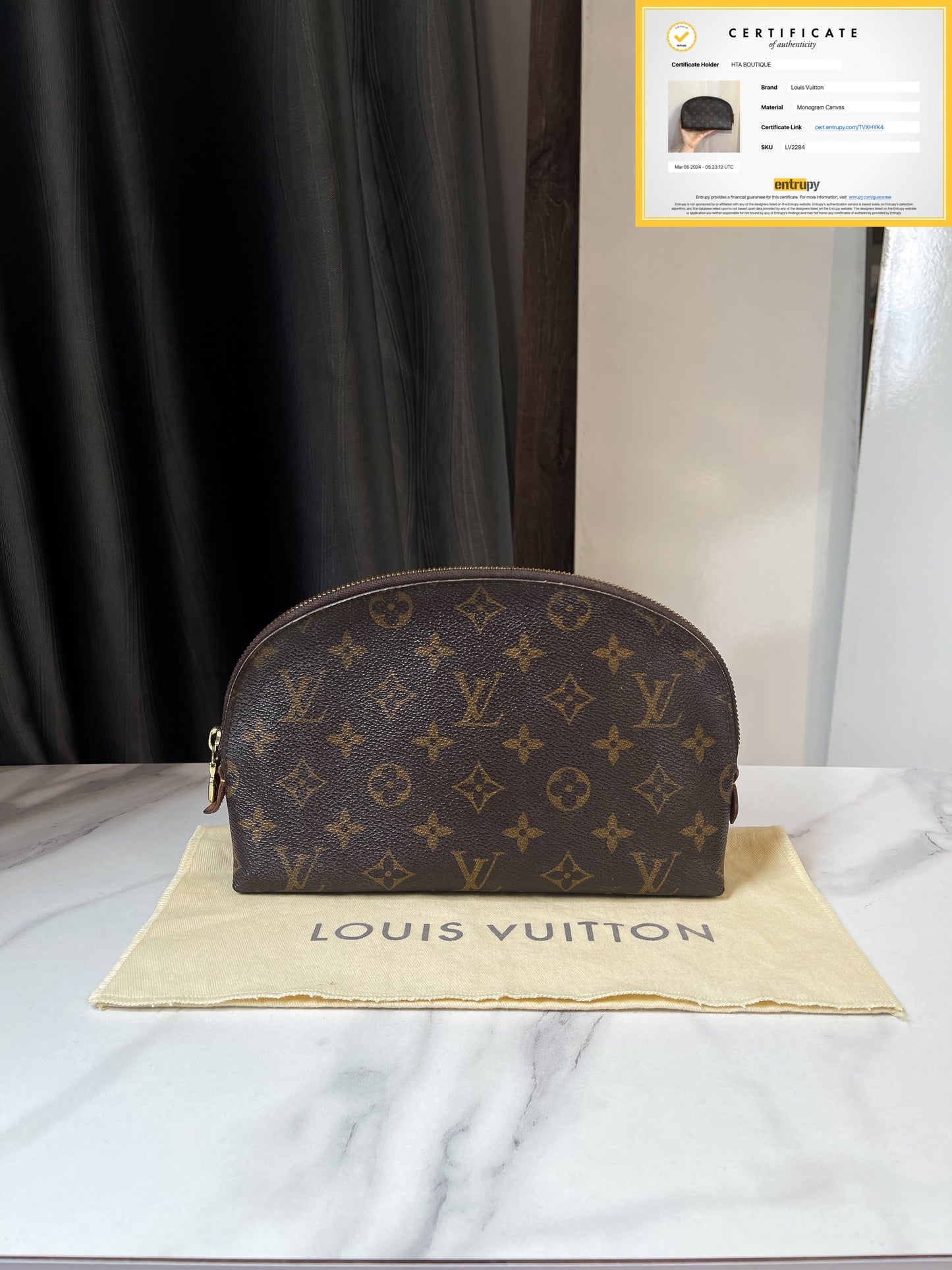 Pouch LV Hến