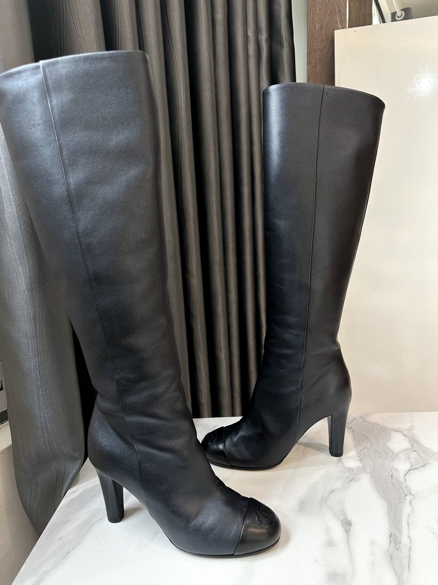 Boot Chanel Cao Cổ Size 36.5