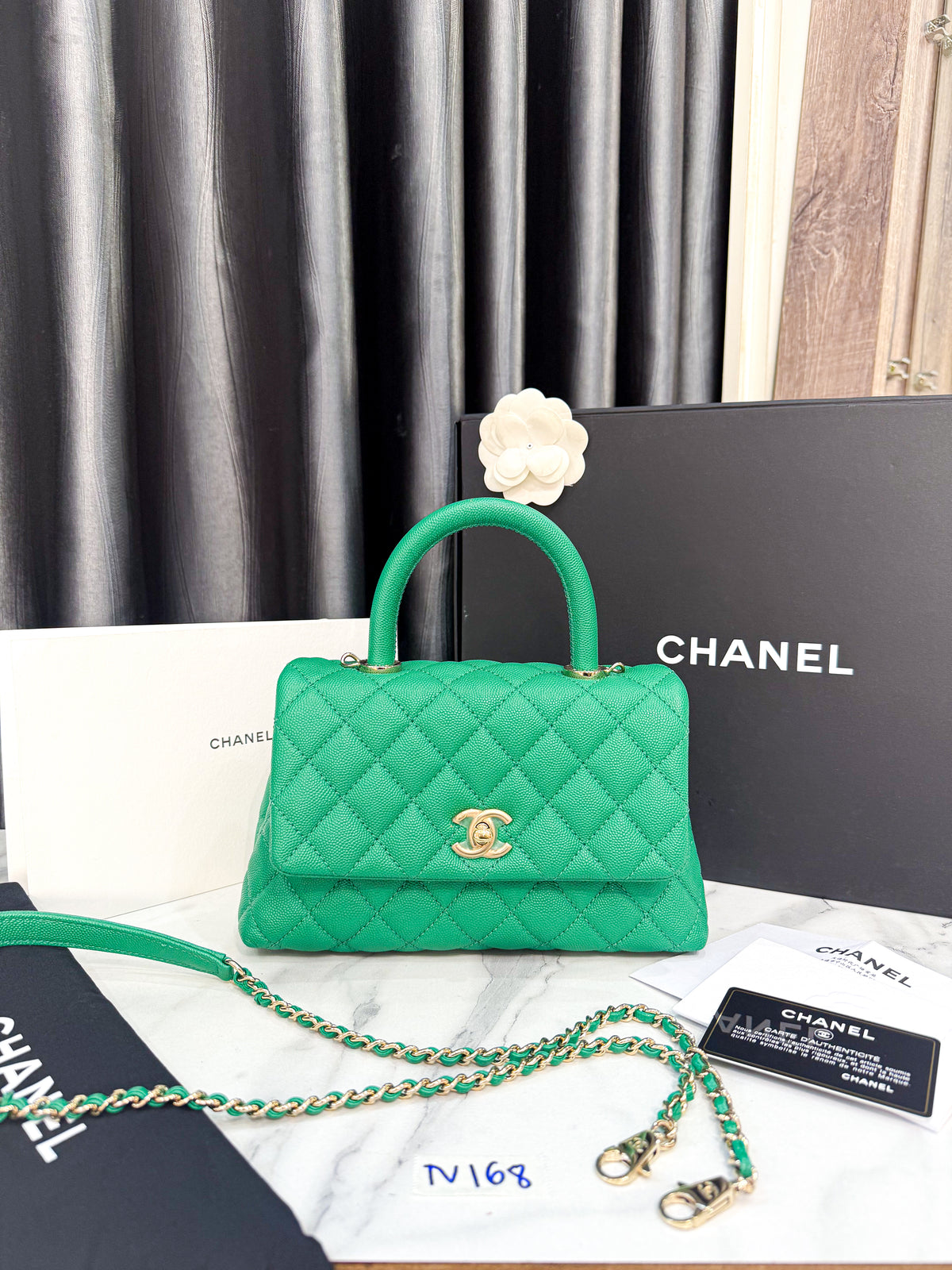 A A A Chanel Coco 9.5 Caviar Xanh TV168