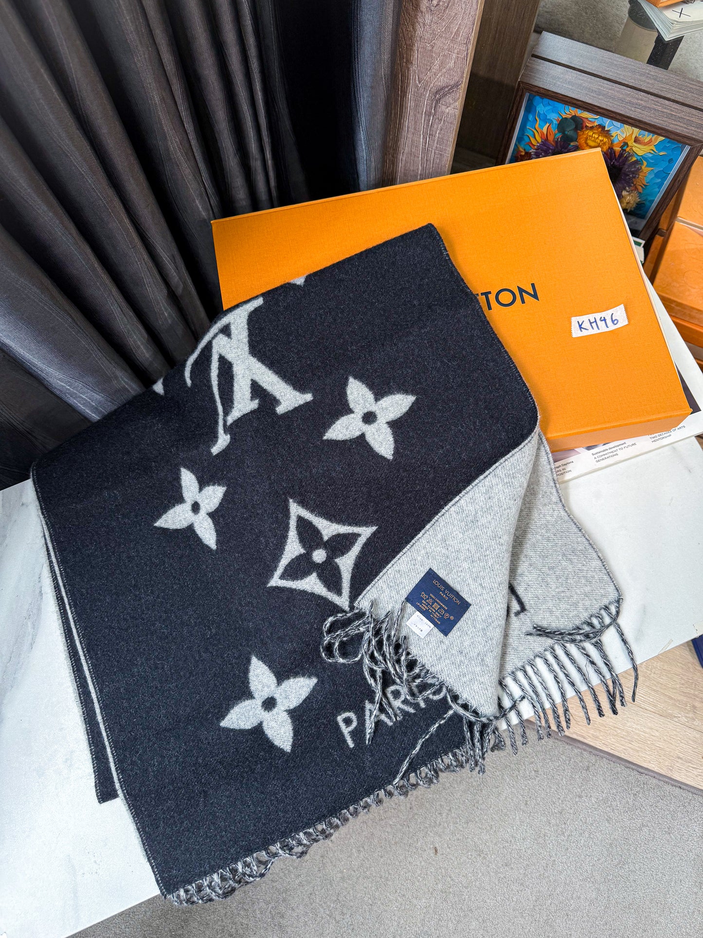 Khăn LV Cashmere Đen Ghi KH46 17/11