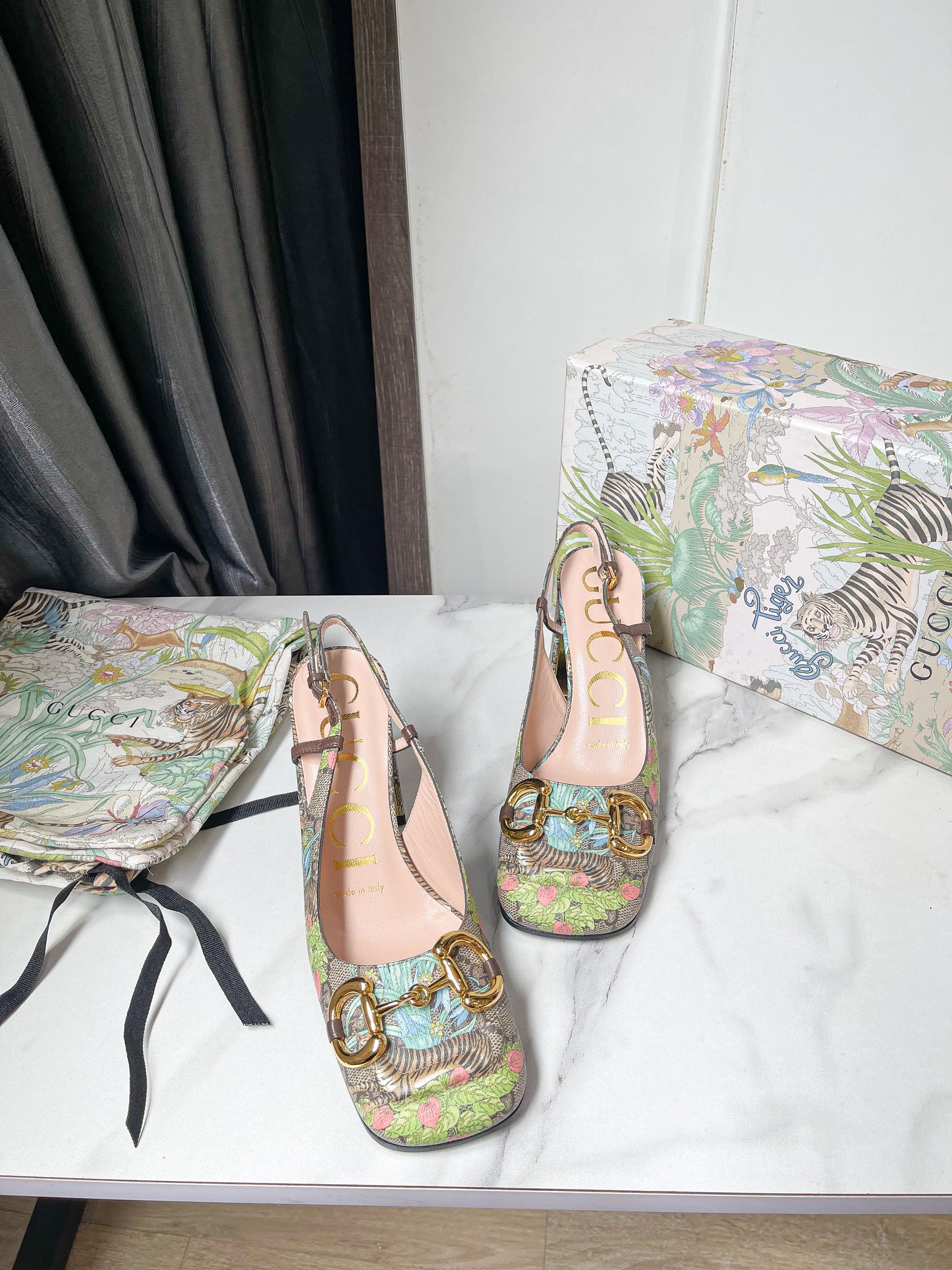 Slingback Gucci Hổ Size 35 New