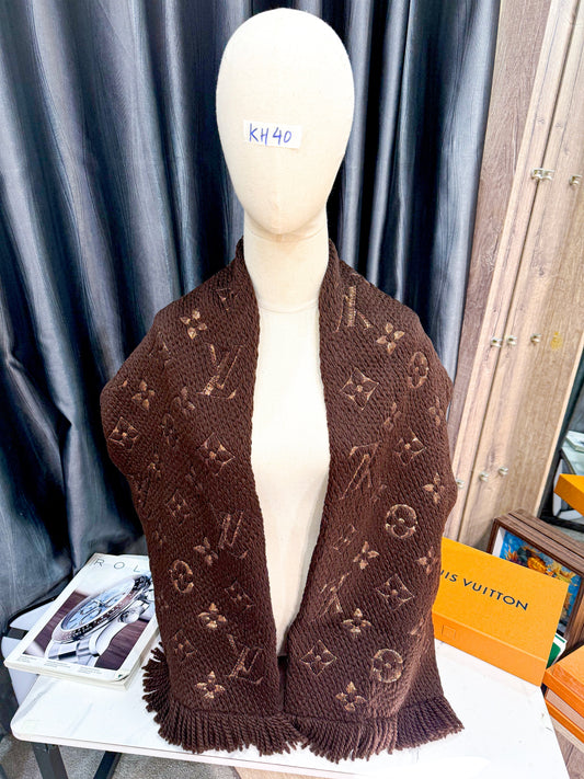 Khăn Len LV Nâu Ánh Kim KH40 13/11
