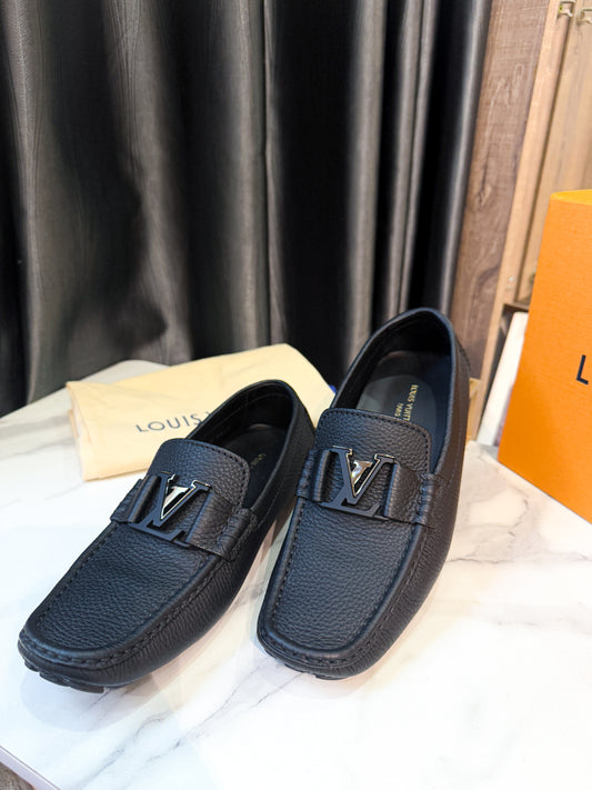 Giày Moca LV Nam Da Sần Size 6