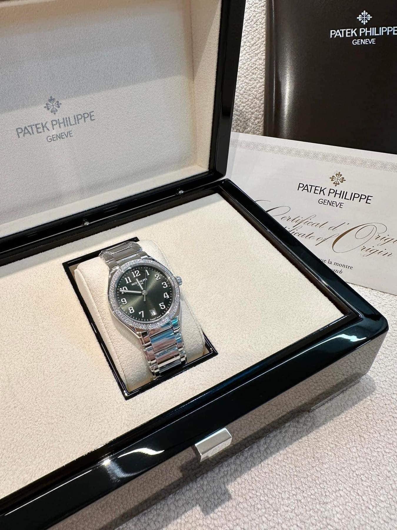 Đồng Hồ Patek Philippe Twenty~4 7300/1200A Olive Green