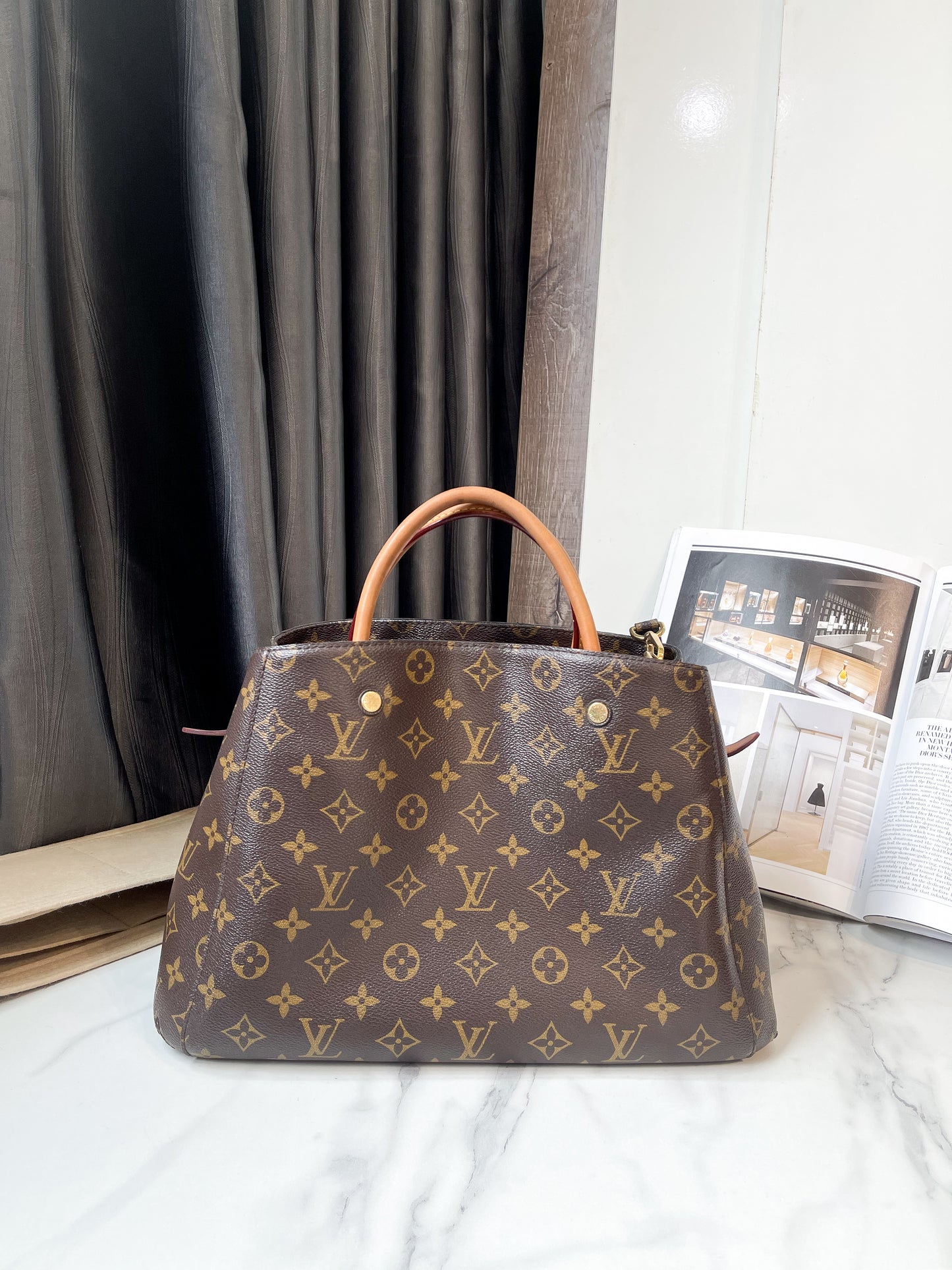 A LV Montaigne Mono MM