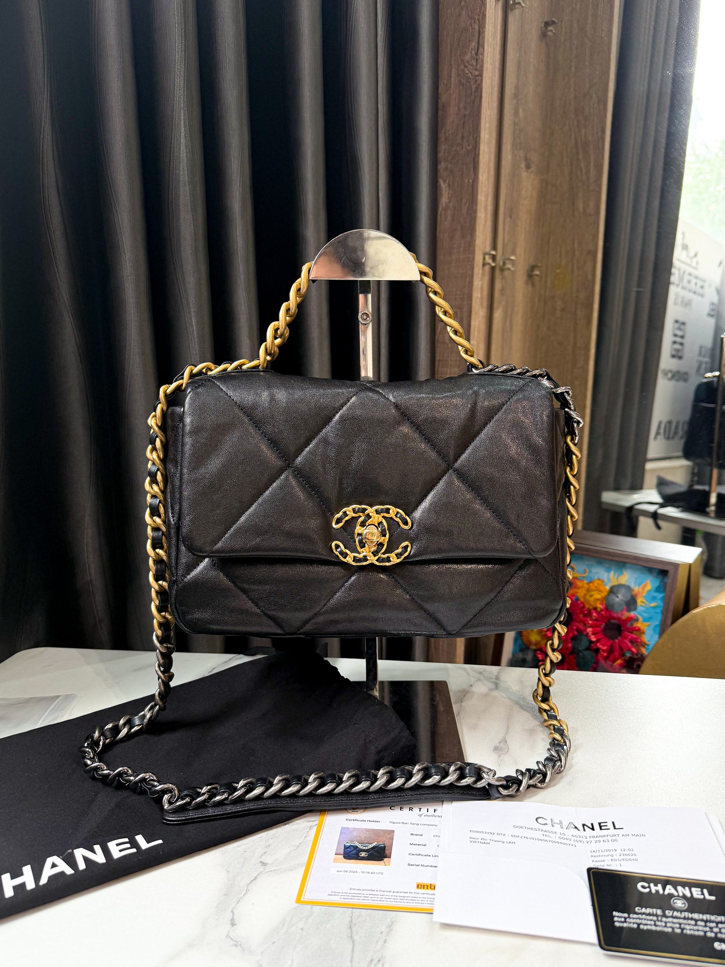 A A Chanel C19 Small Đen