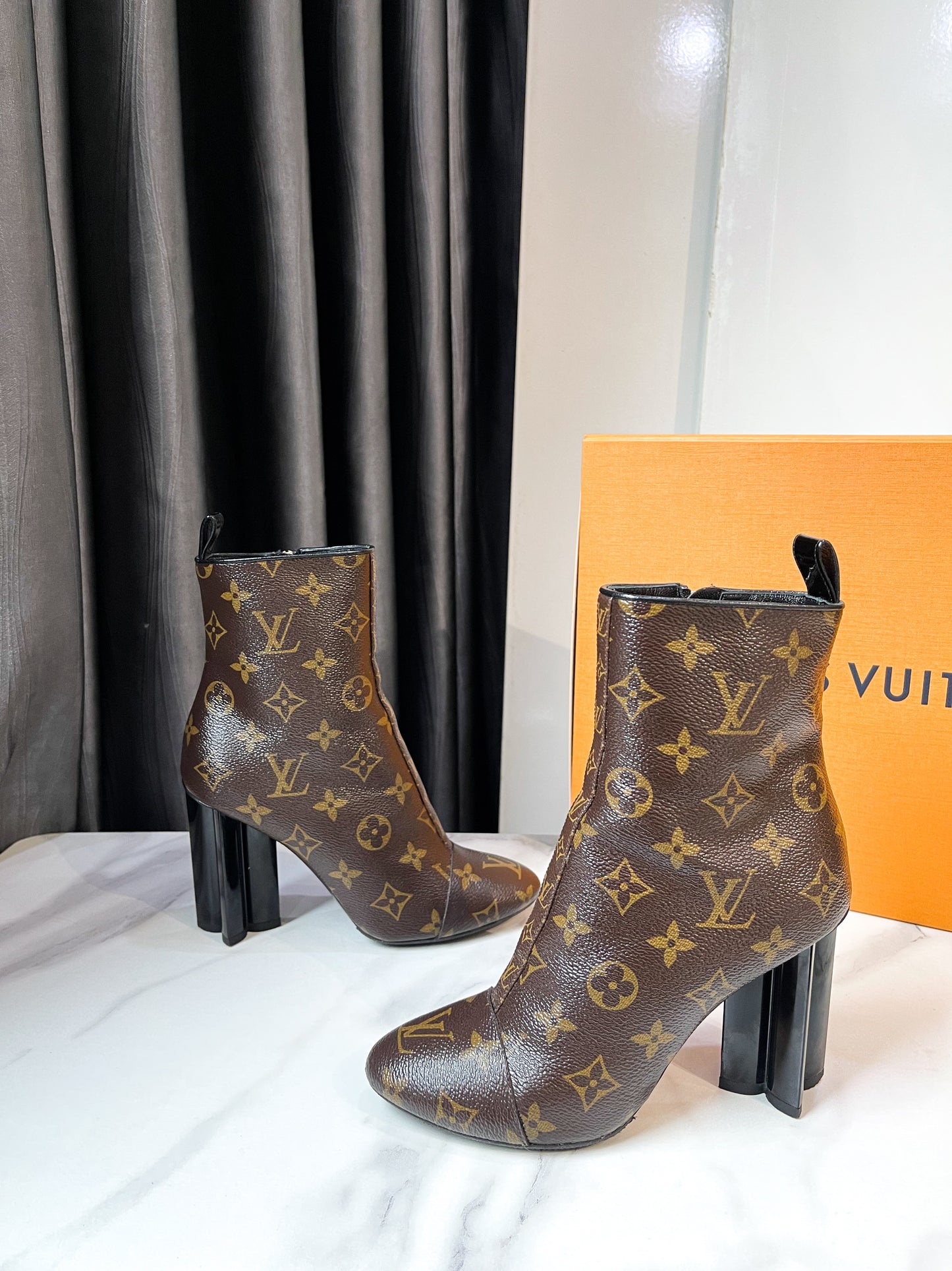 Boot LV Mono Size 35.5