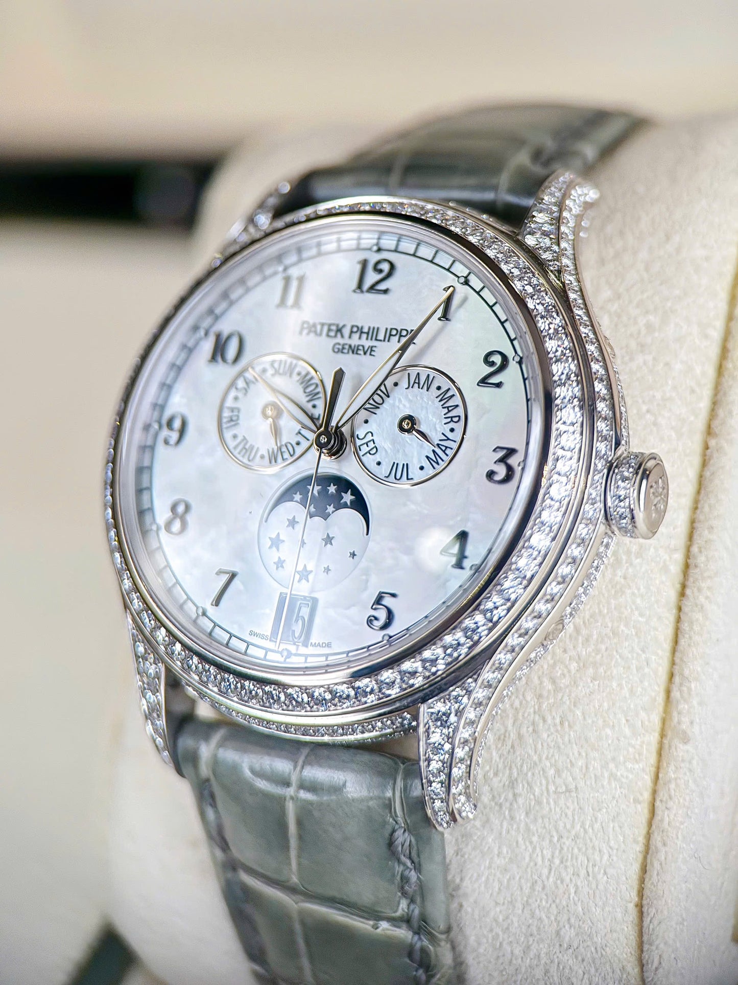 Đồng Hồ Patek Philippe Complications 4948G