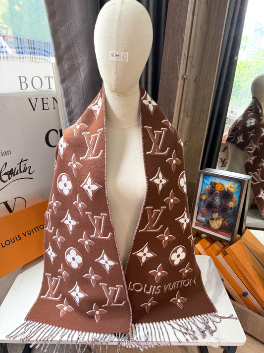 Khăn LV Len Nâu 2 Mặt Ánh Kim KH6 19/8