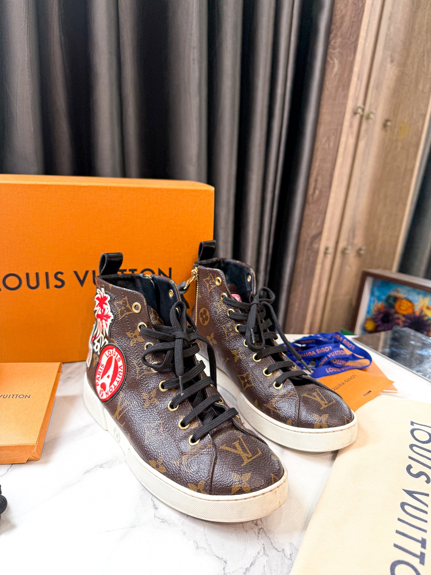 Giày LV Mono Size 35.5 Used