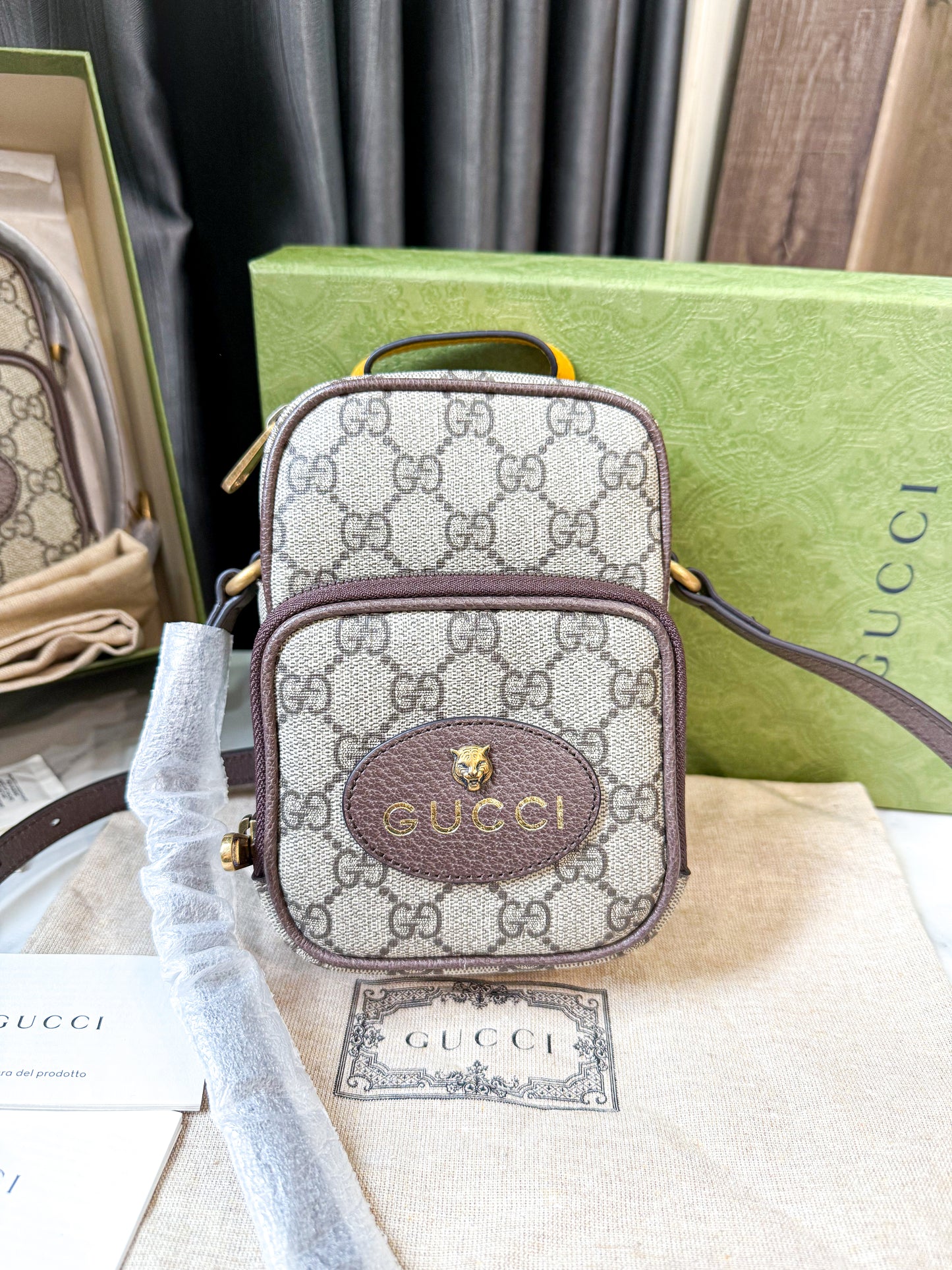 A A Túi Chéo Gucci Đầu Hổ Quai Vàng New