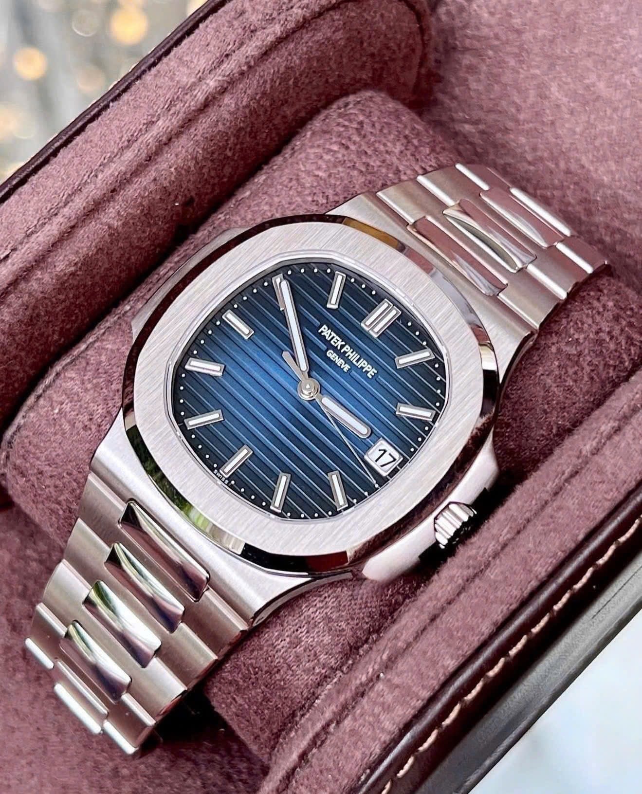 Patek Philippe Nautilus 5811G