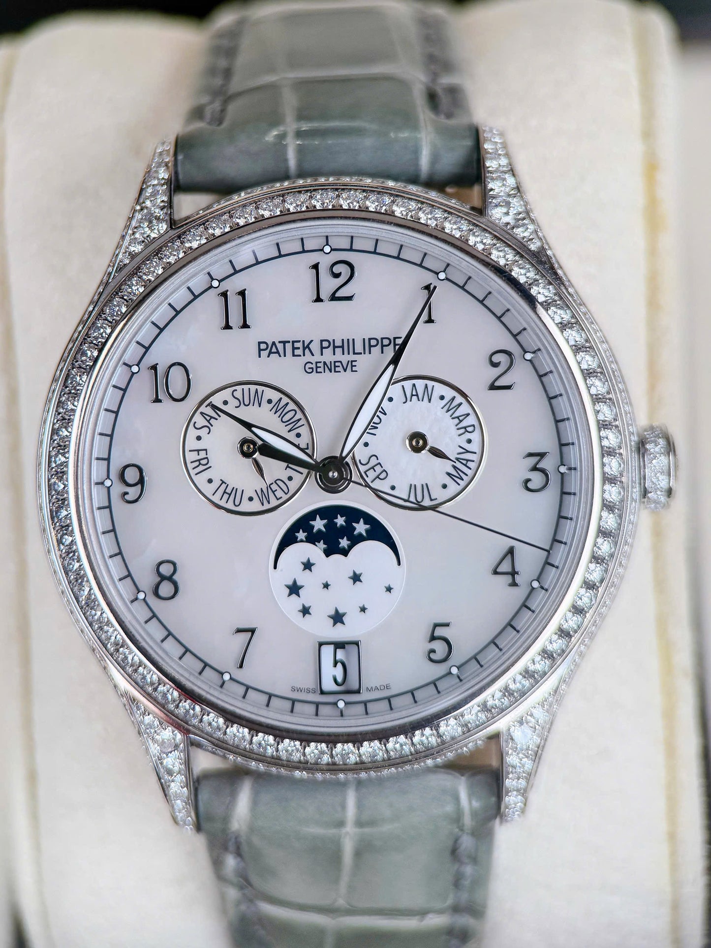 Đồng Hồ Patek Philippe Complications 4948G