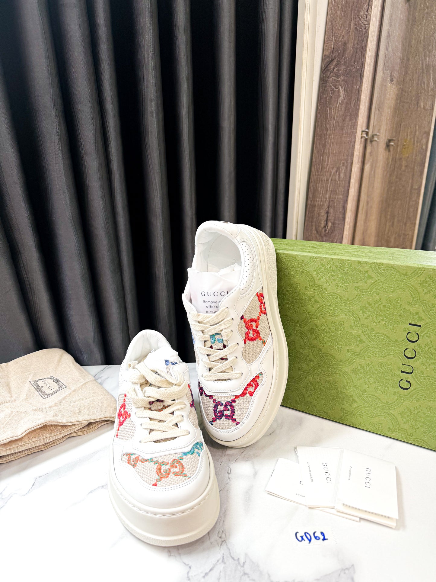 Giày Gucci Logo Màu New Size 37.5 GD62