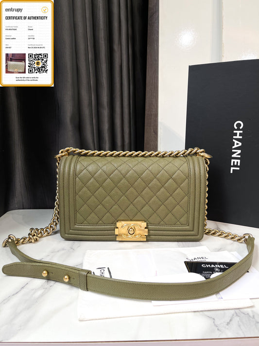 Chanel Boy Xanh Size M