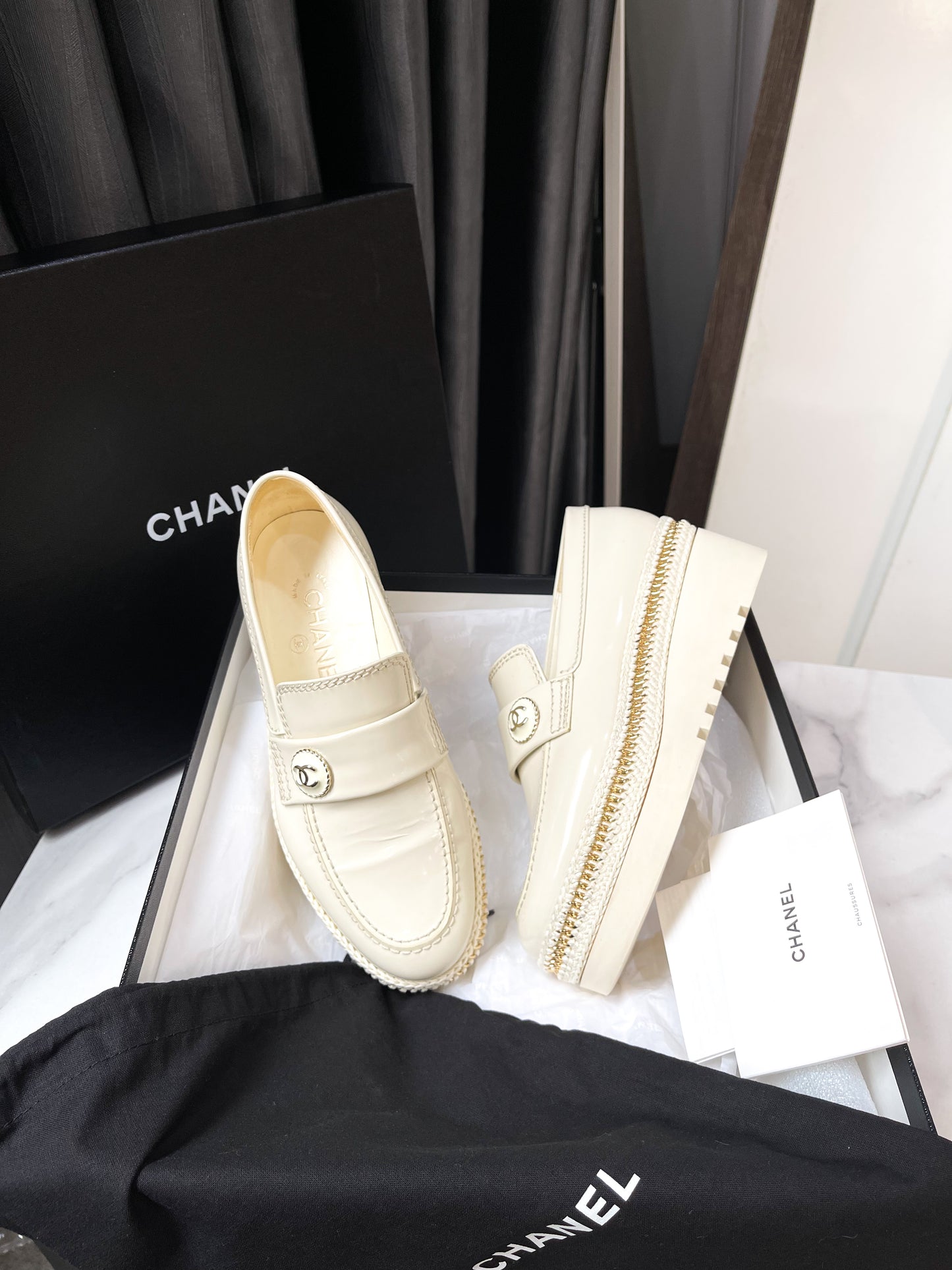 Giày Chanel Trắng Size 36