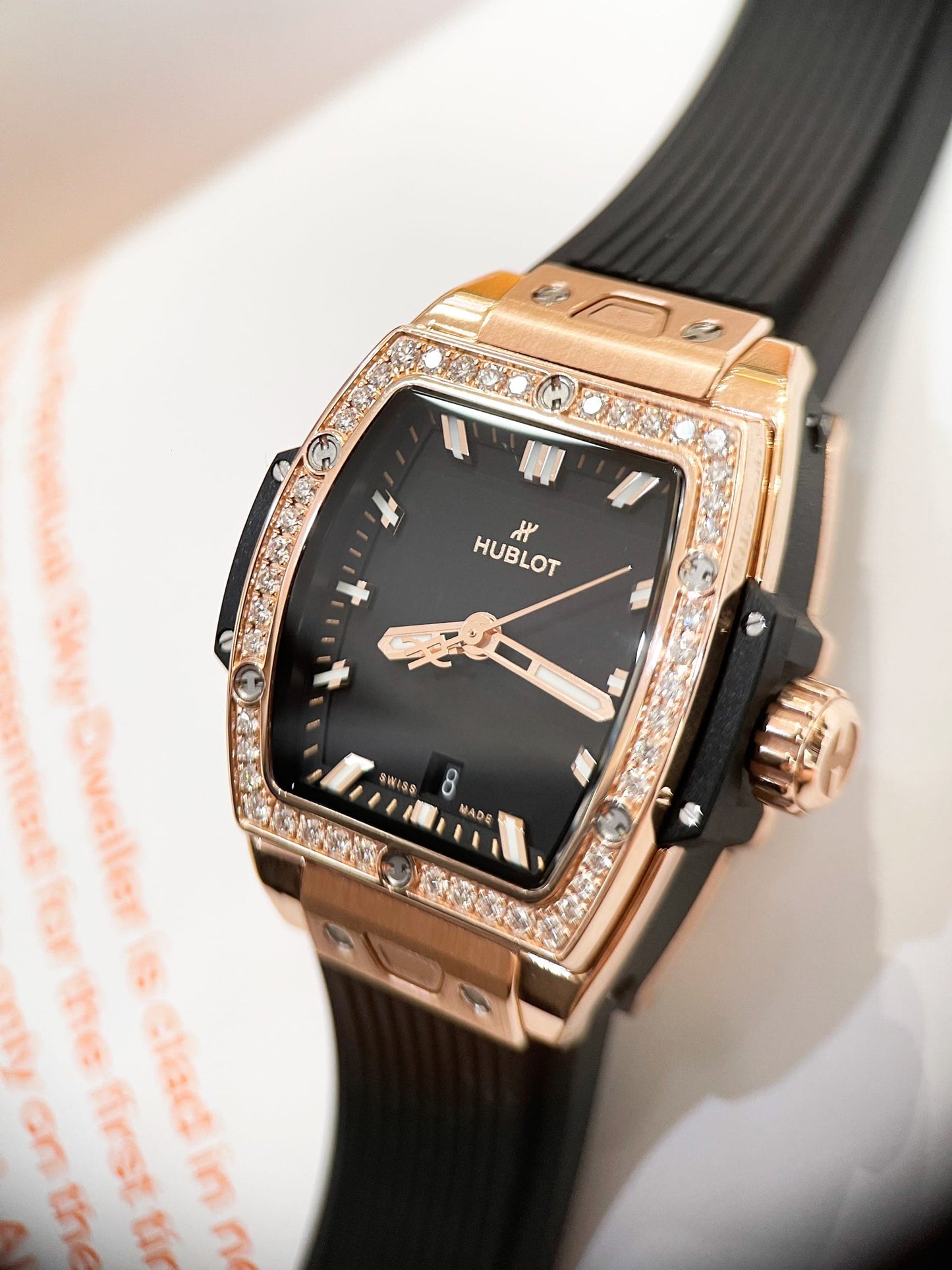 Đồng Hồ Hublot Spirit Of Bigbang Rose Gold Diamond Benzel size 32mm