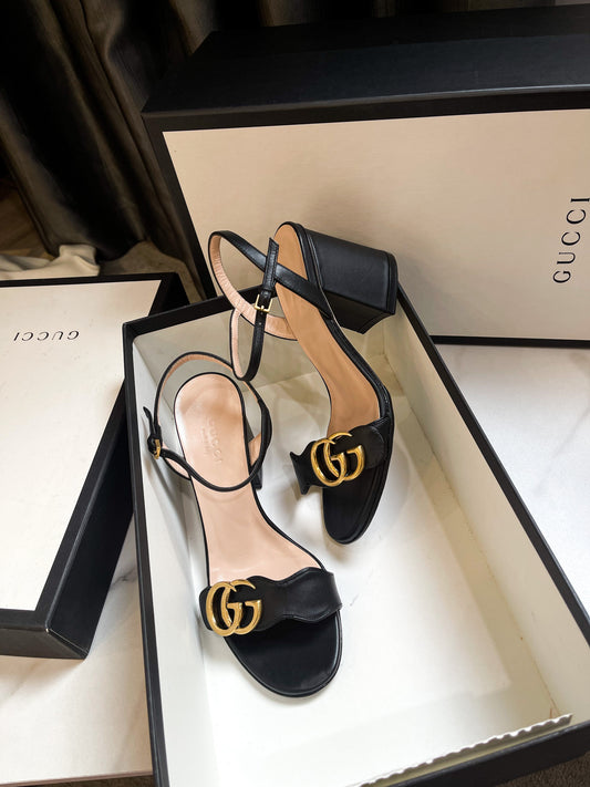 Sandal Gucci GG Size 34