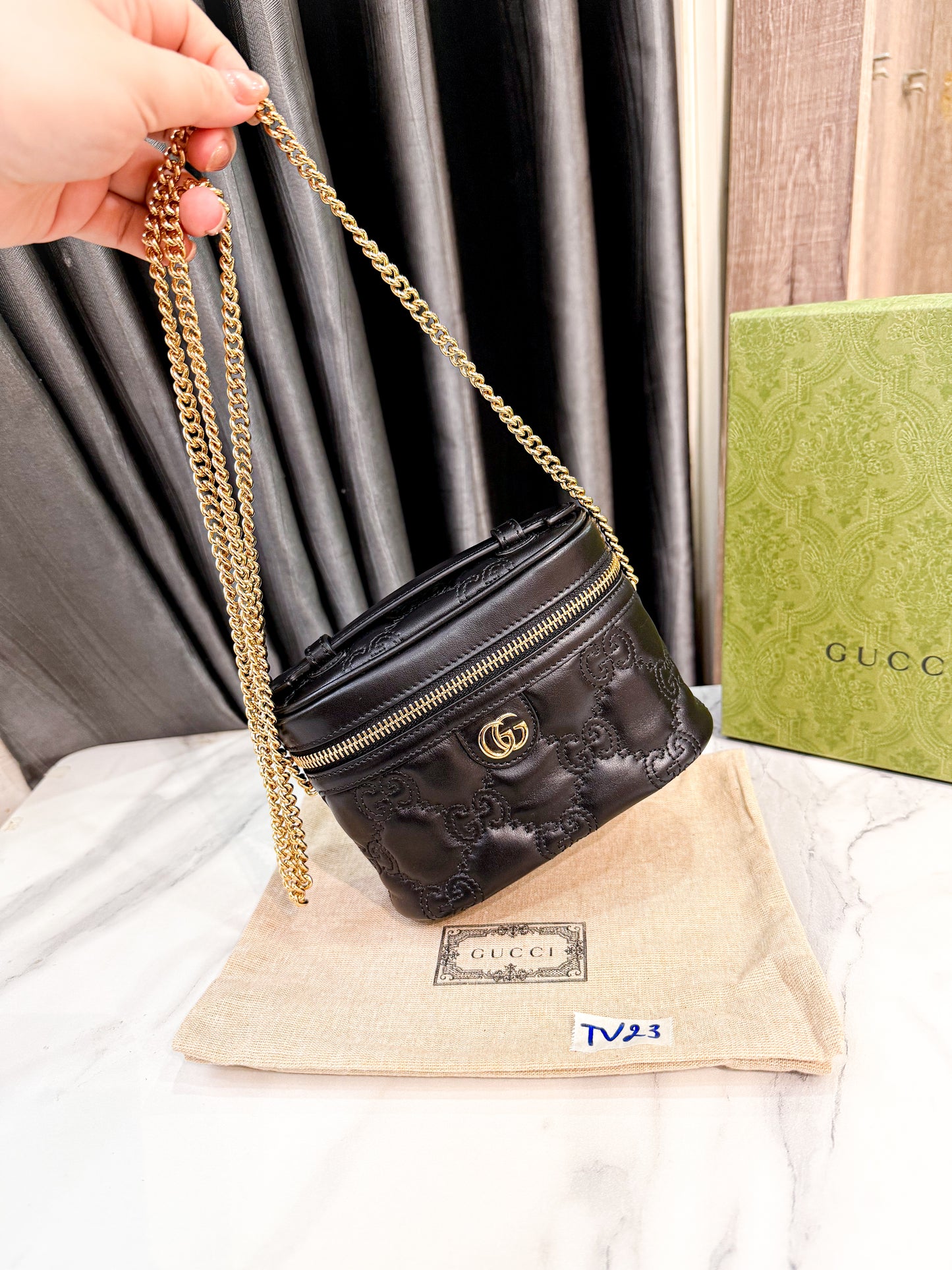 A A Vanity Gucci Đen New