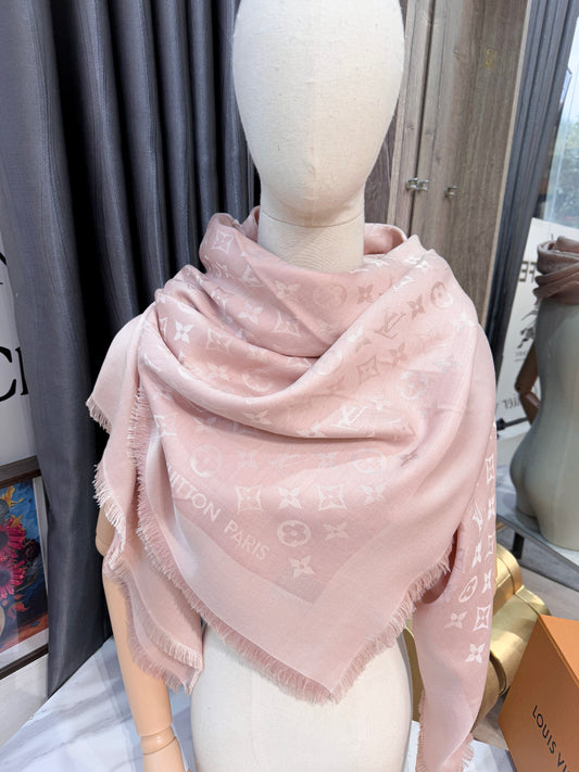 Khăn LV Hồng 28/2